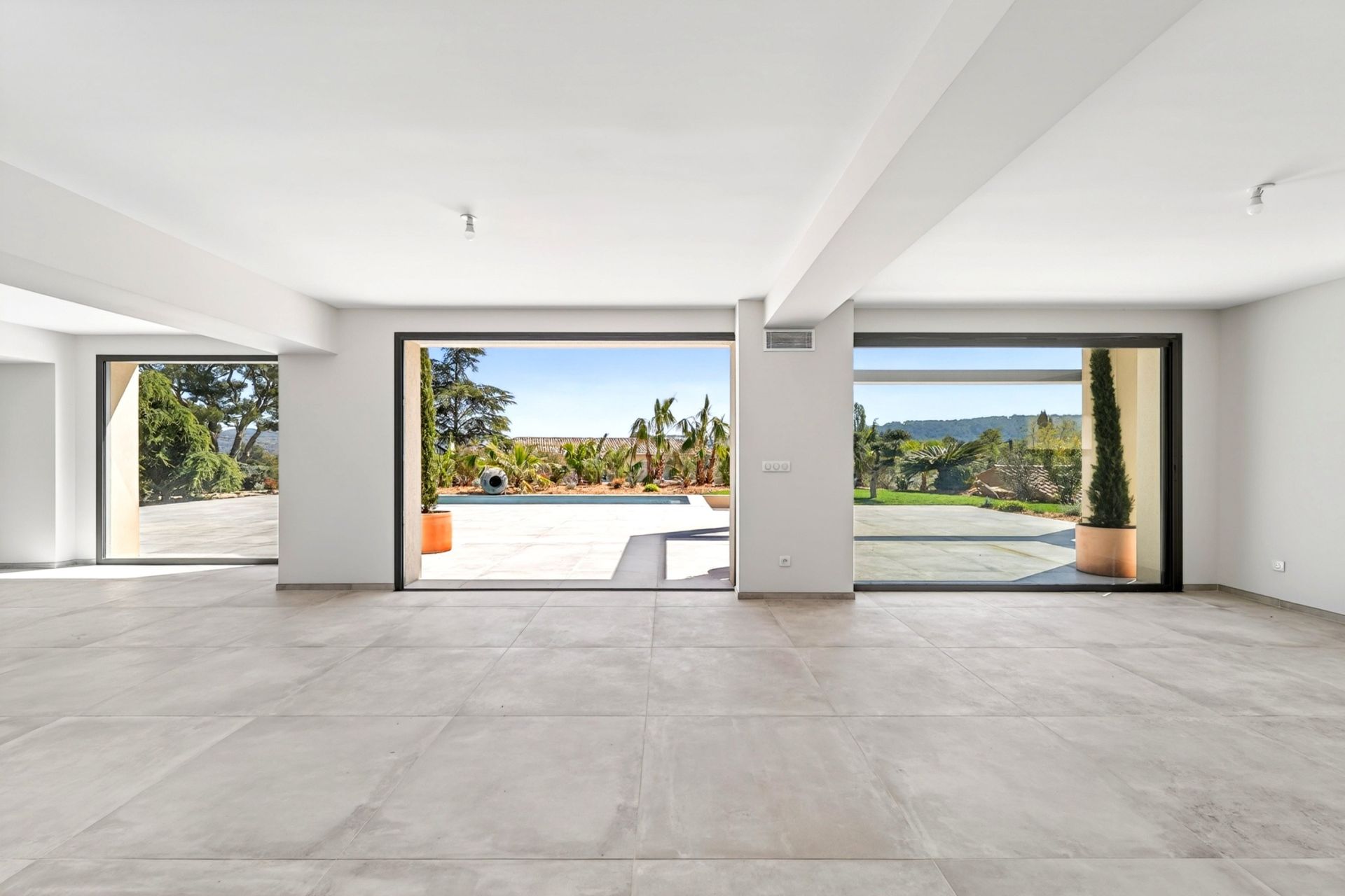 maison de luxe 6 Pièces en vente sur LA CADIERE D AZUR (83740)