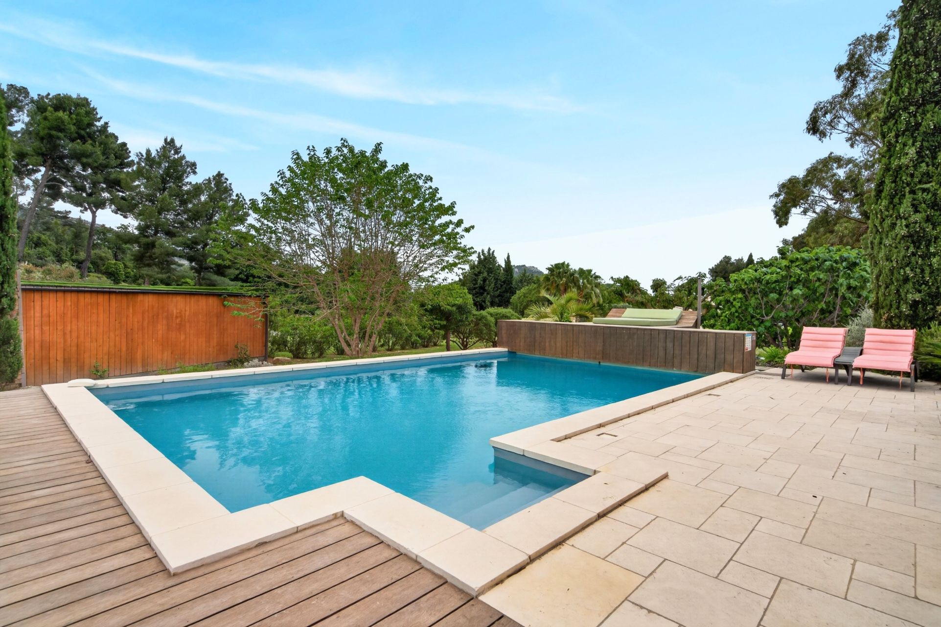 luxury house 11 Rooms for sale on ST CYR SUR MER (83270)