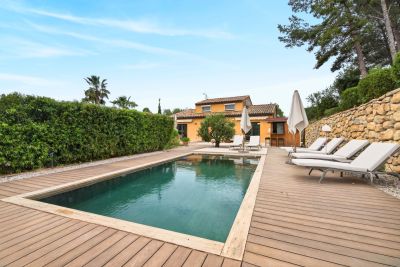 Vente Maison de luxe Saint-Cyr-sur-Mer 11&nbsp;Pièces 407&nbsp;m²