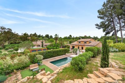 Sale Luxury house Saint-Cyr-sur-Mer 11&nbsp;Rooms 407&nbsp;m²