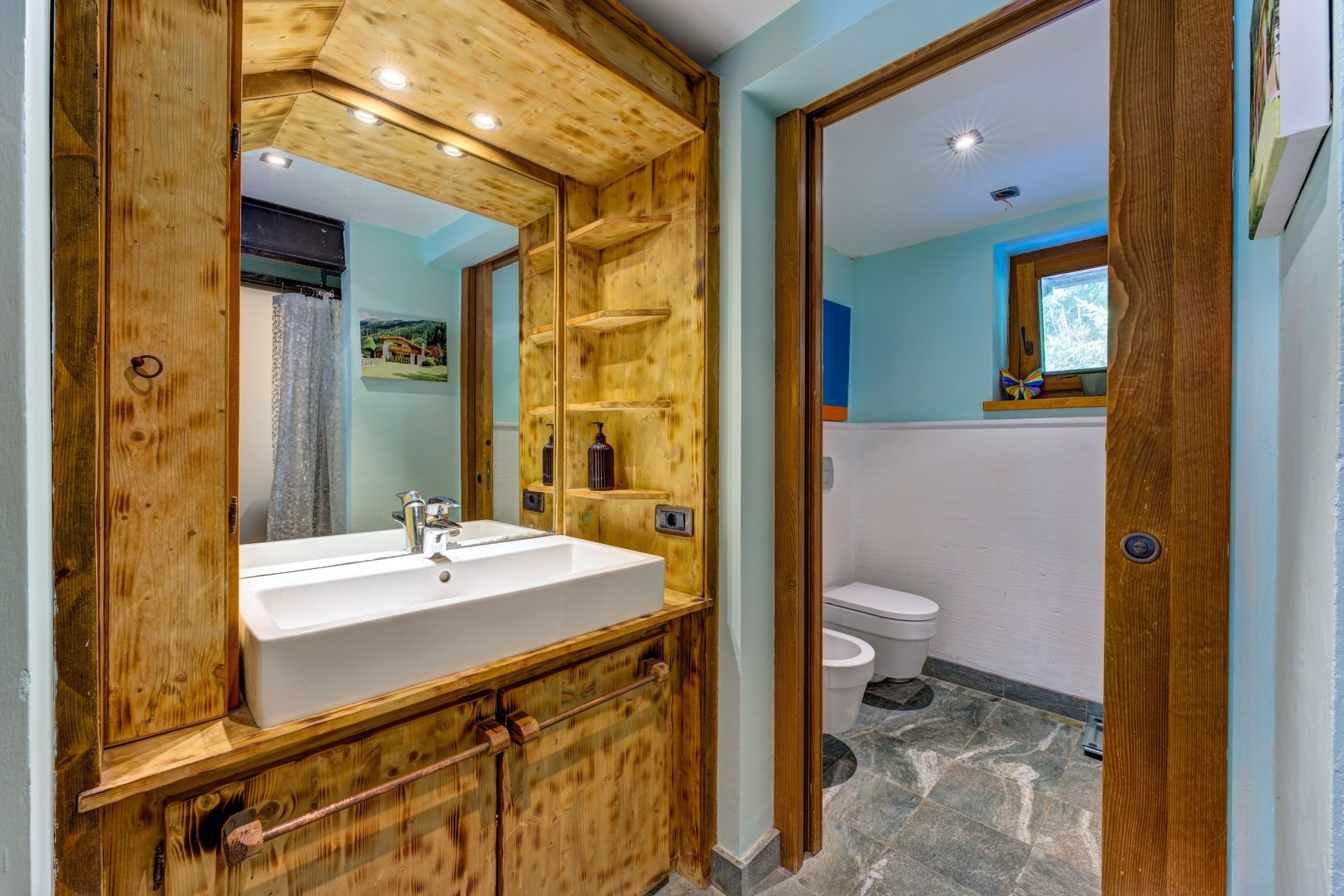 luxury house 4 Rooms for sale on CHAMONIX MONT BLANC (74400)