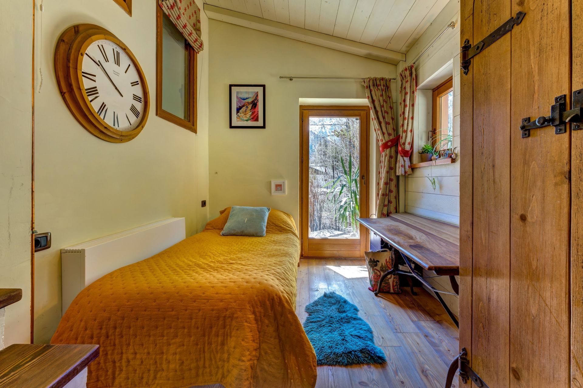 luxury house 4 Rooms for sale on CHAMONIX MONT BLANC (74400)