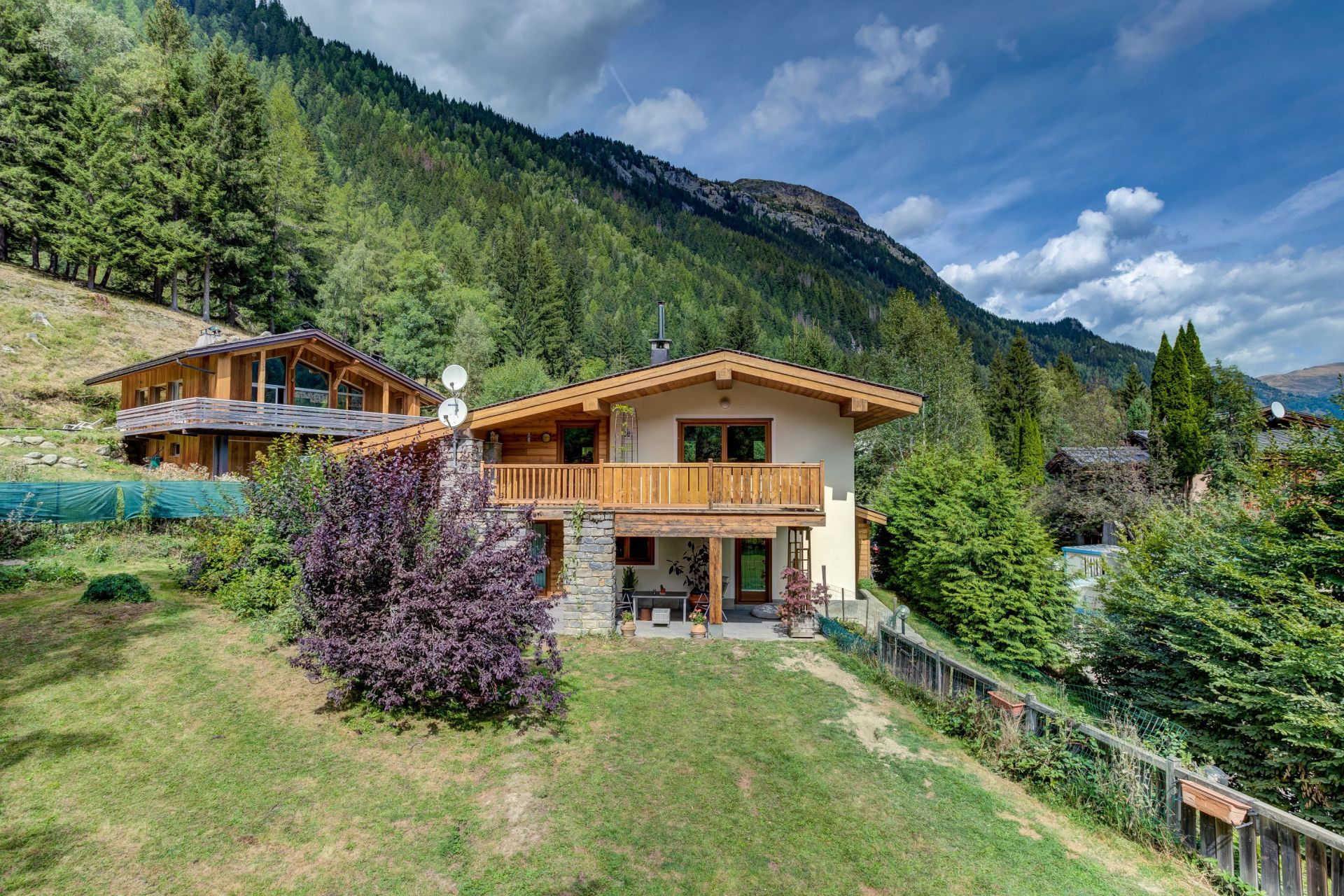 luxury house 4 Rooms for sale on CHAMONIX MONT BLANC (74400)
