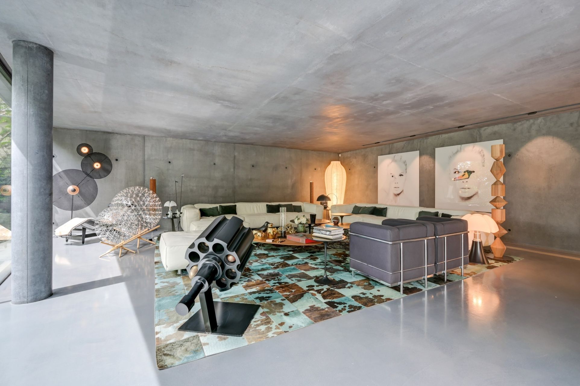 maison d'architecte 10 Pièces en vente sur VILLENEUVE LES AVIGNON (30400)