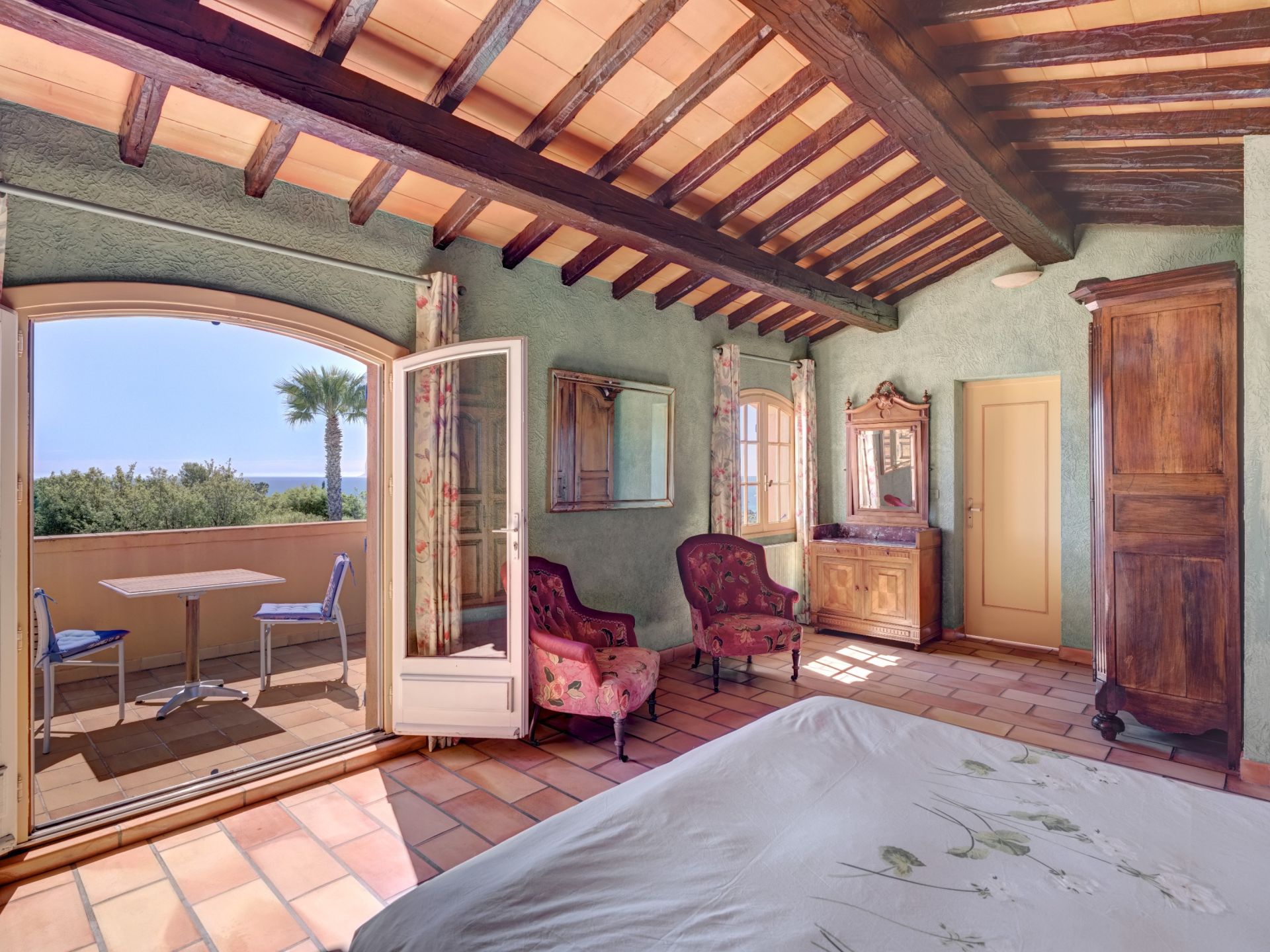 villa de luxe 5 Pièces en vente sur ST AYGULF (83370)