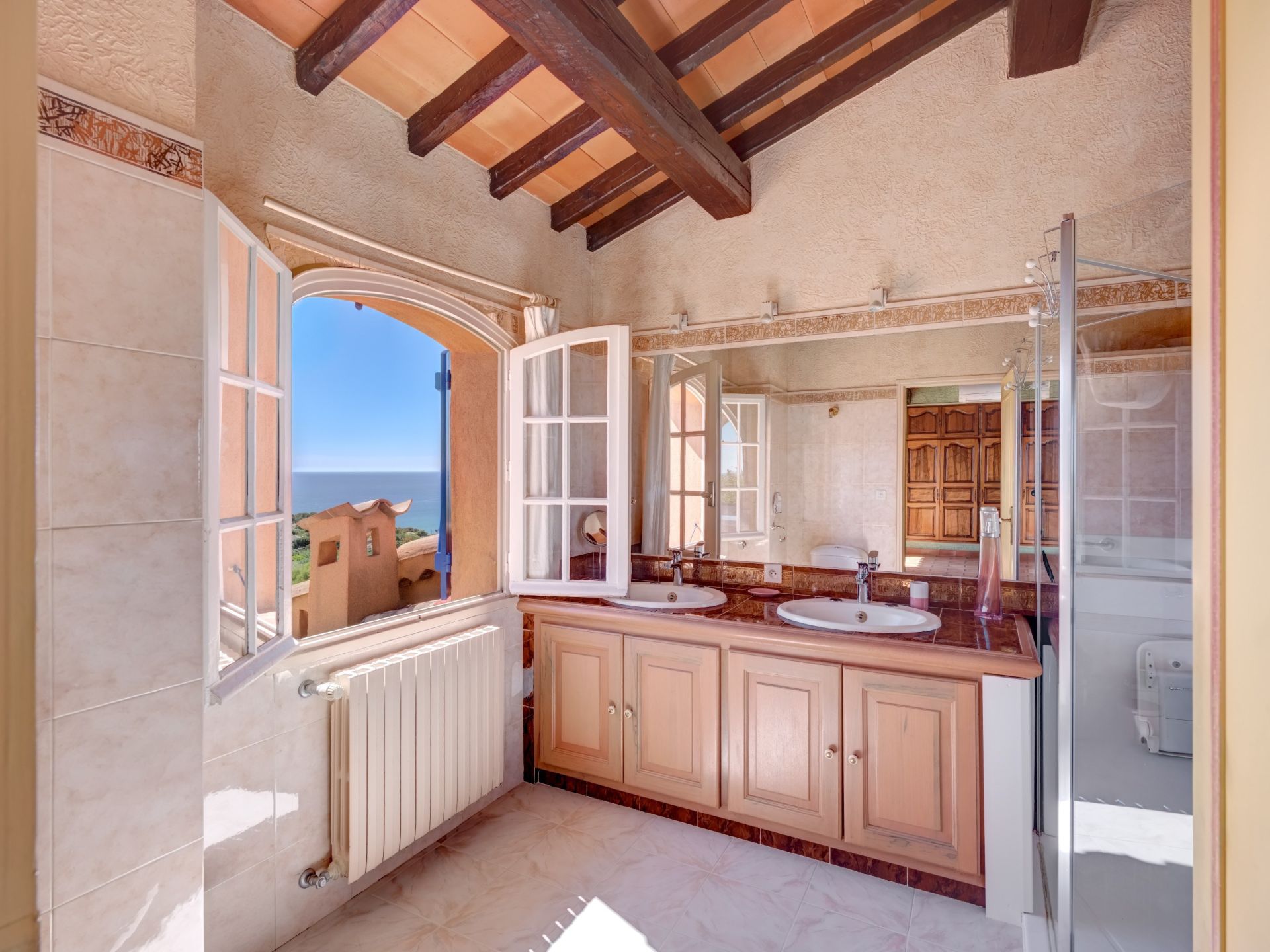 villa de luxe 5 Pièces en vente sur ST AYGULF (83370)
