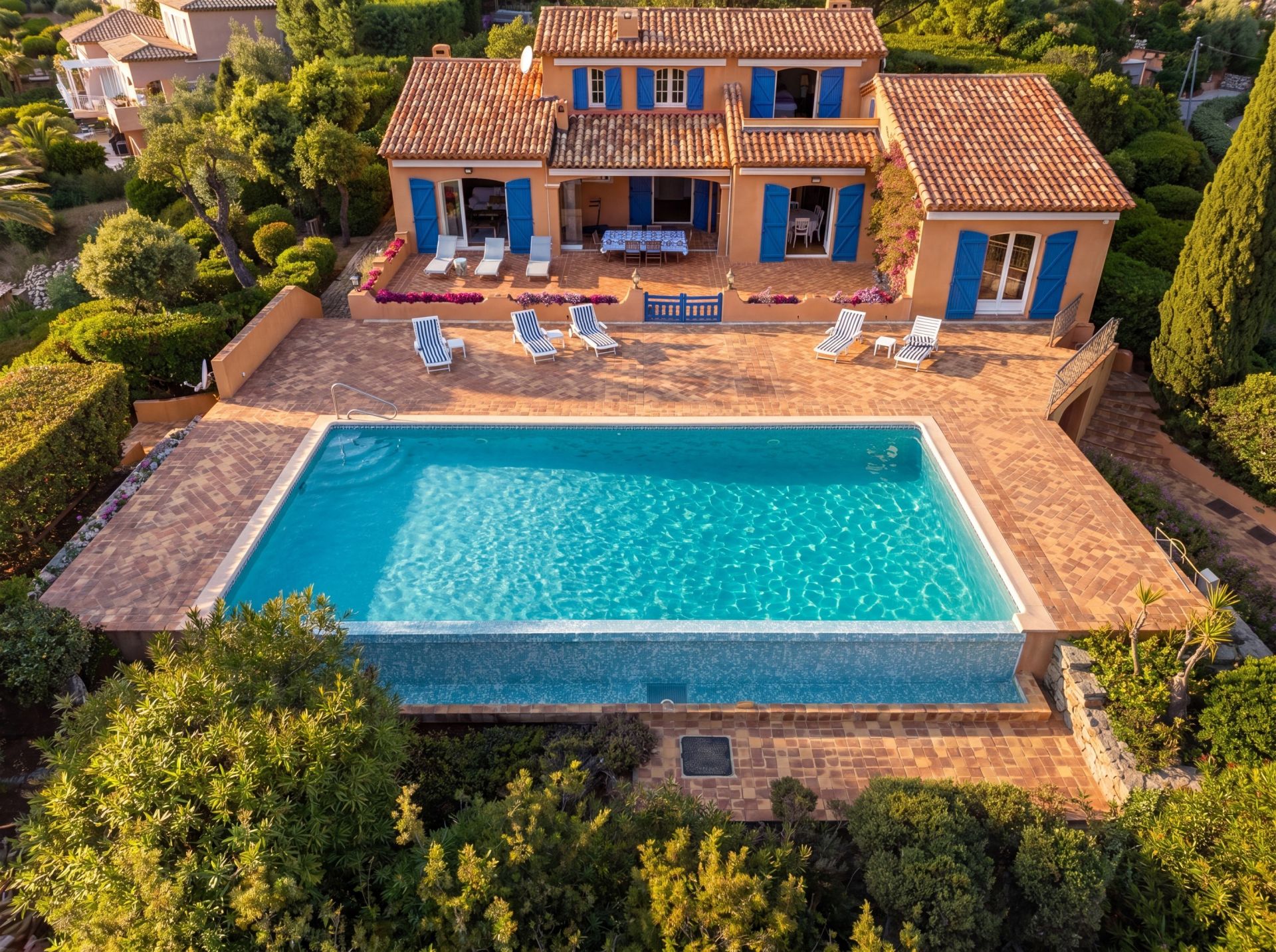 villa de luxe 5 Pièces en vente sur ST AYGULF (83370)