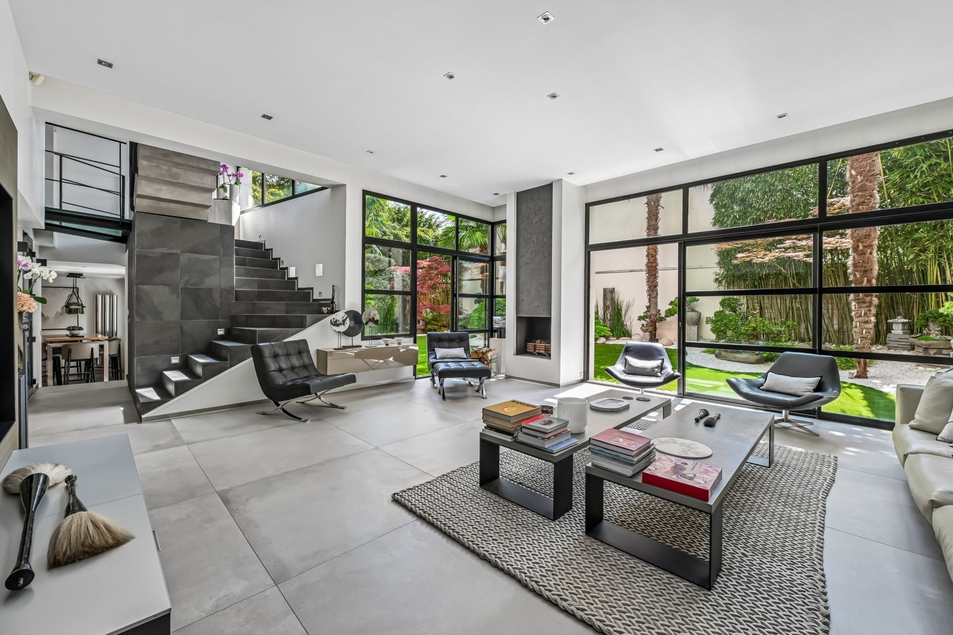 maison contemporaine 6 Pièces en vente sur SURESNES (92150)