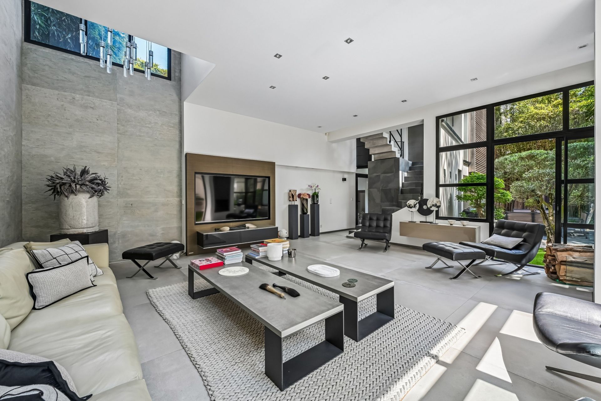 maison contemporaine 6 Pièces en vente sur SURESNES (92150)