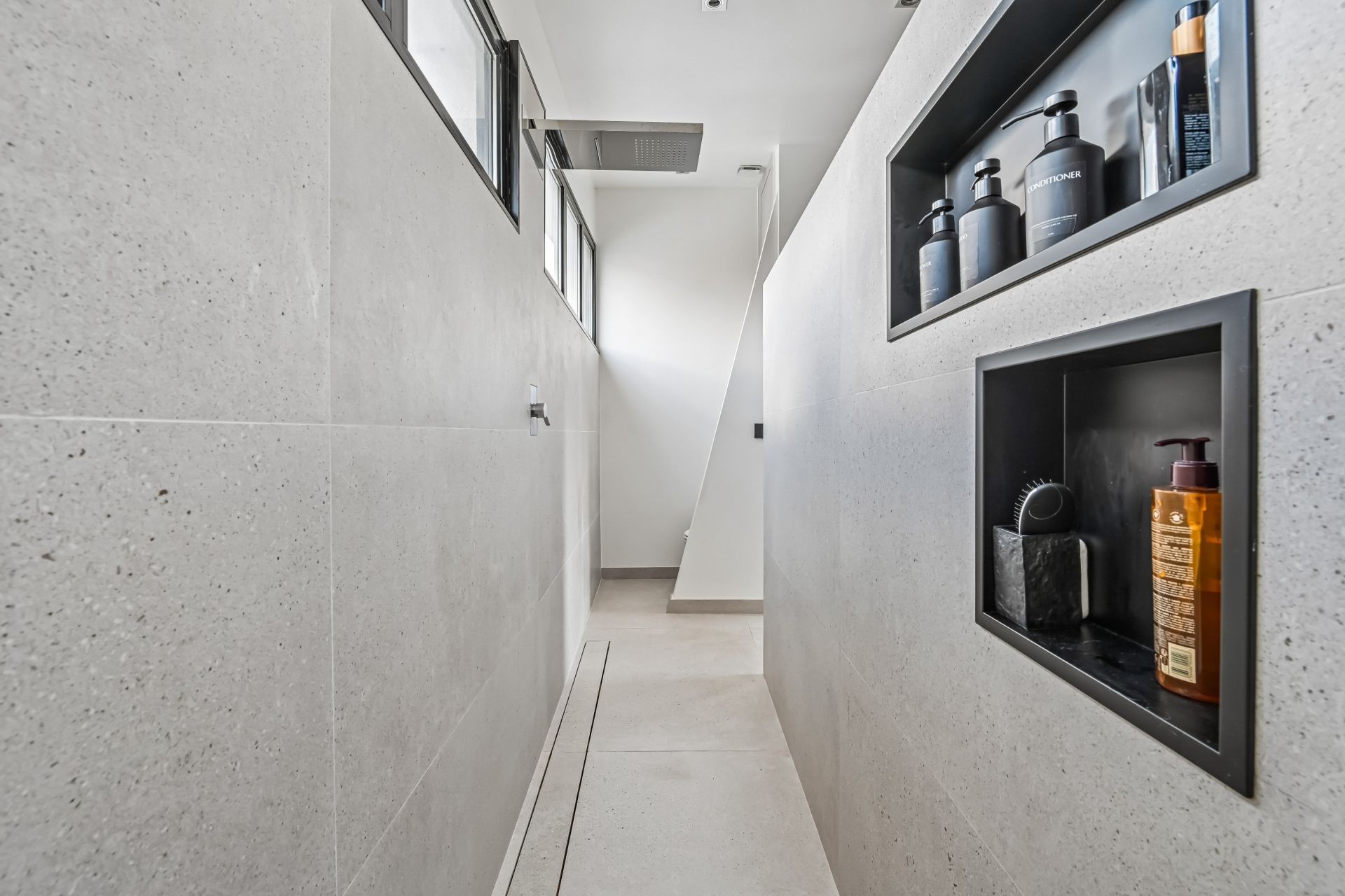 maison contemporaine 6 Pièces en vente sur SURESNES (92150)