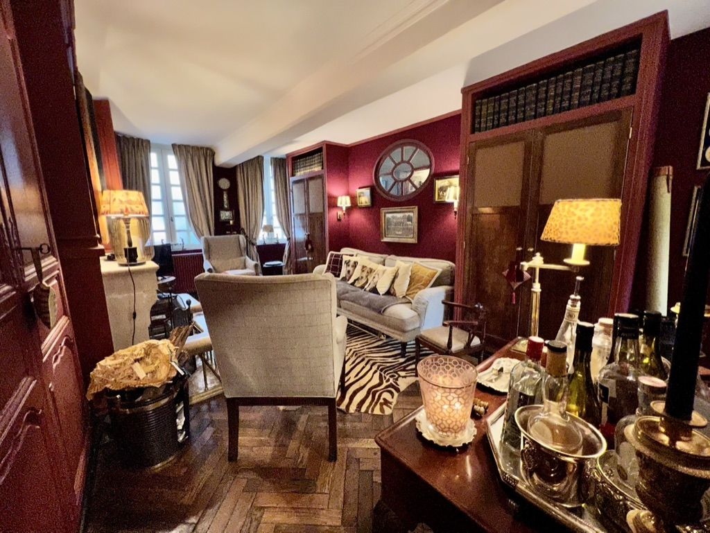 maison de luxe 7 Pièces en location saisonnière sur HONFLEUR (14600)