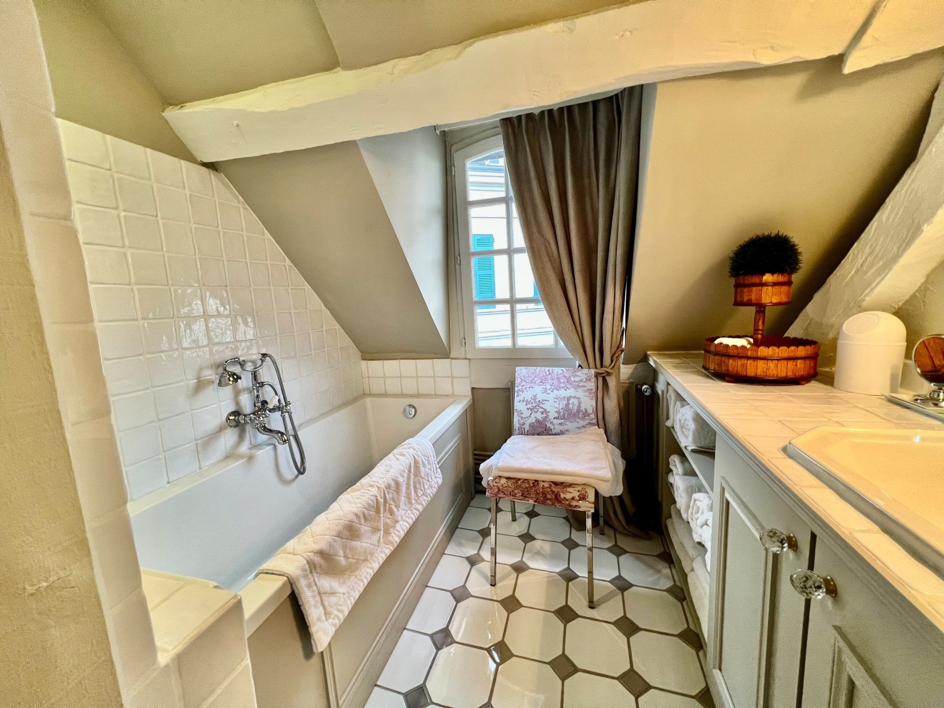 maison de luxe 7 Pièces en location saisonnière sur HONFLEUR (14600)