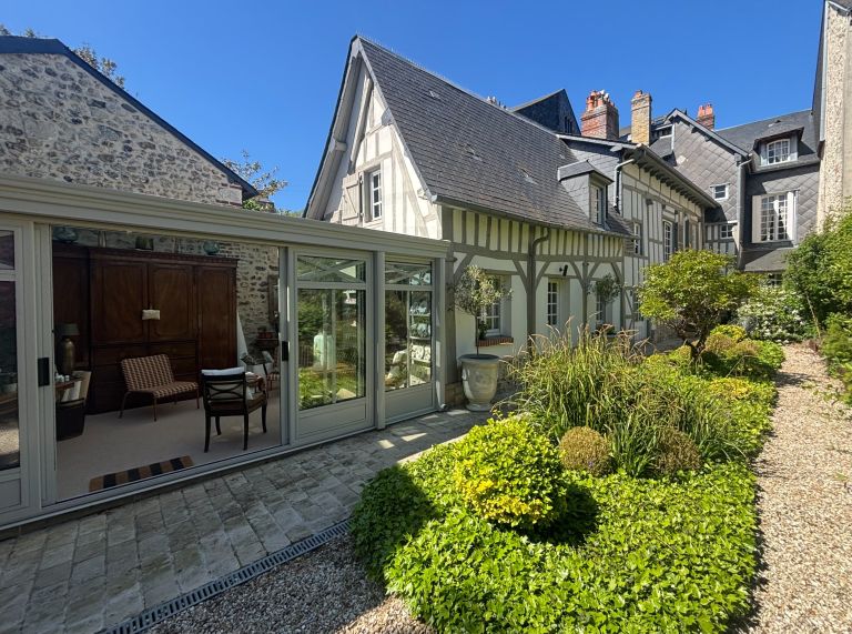 maison de luxe 7 Pièces en location saisonnière sur HONFLEUR (14600)