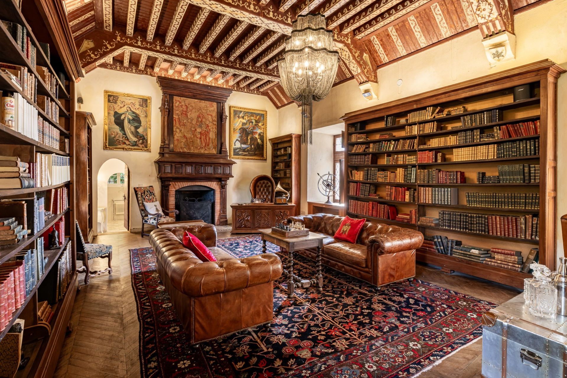 castle 32 Rooms for sale on SARLAT LA CANEDA (24200)