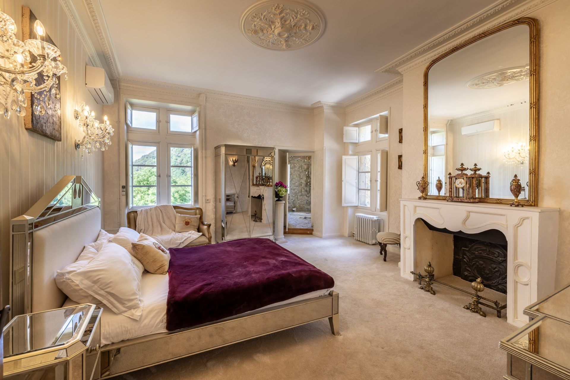 castle 32 Rooms for sale on SARLAT LA CANEDA (24200)