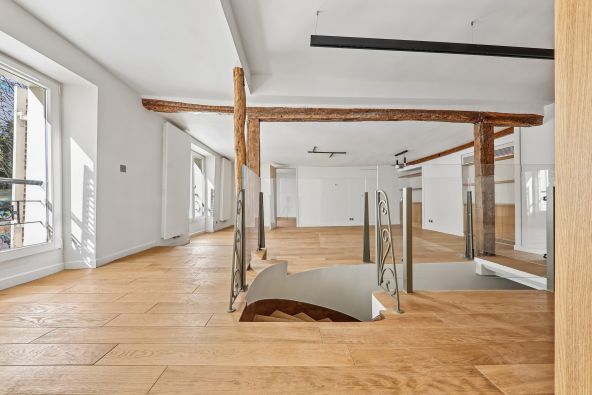 Sale Luxury apartment Paris 7 3&nbsp;Rooms 84&nbsp;m²
