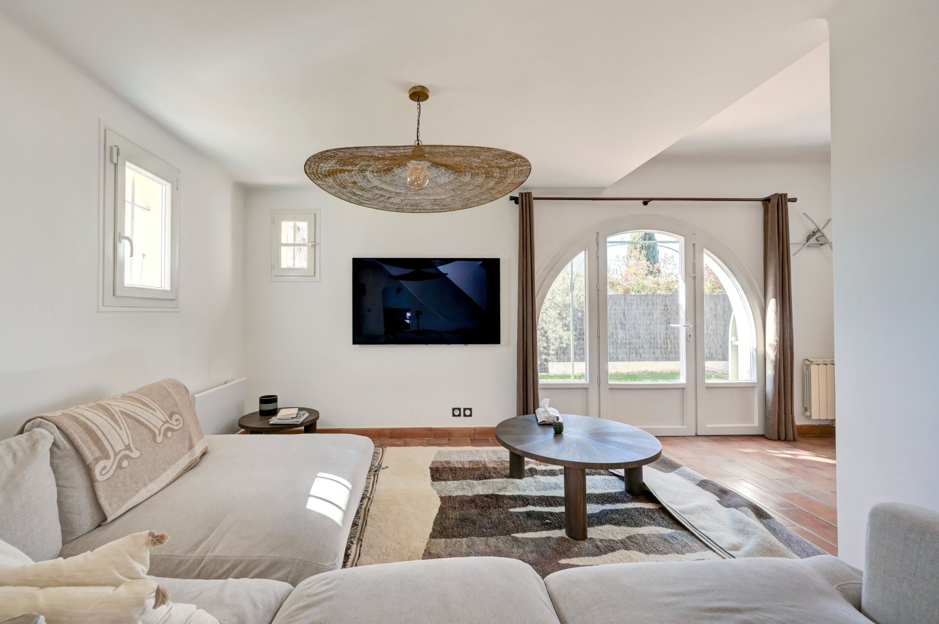 luxury house 8 Rooms for sale on AIX EN PROVENCE (13100)