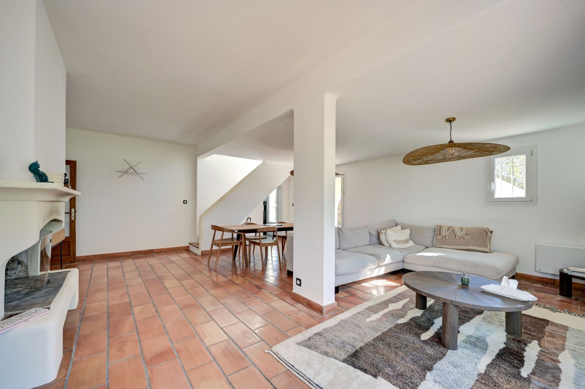 luxury house 8 Rooms for sale on AIX EN PROVENCE (13100)
