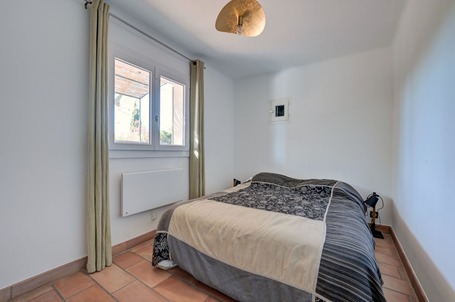 luxury house 8 Rooms for sale on AIX EN PROVENCE (13100)