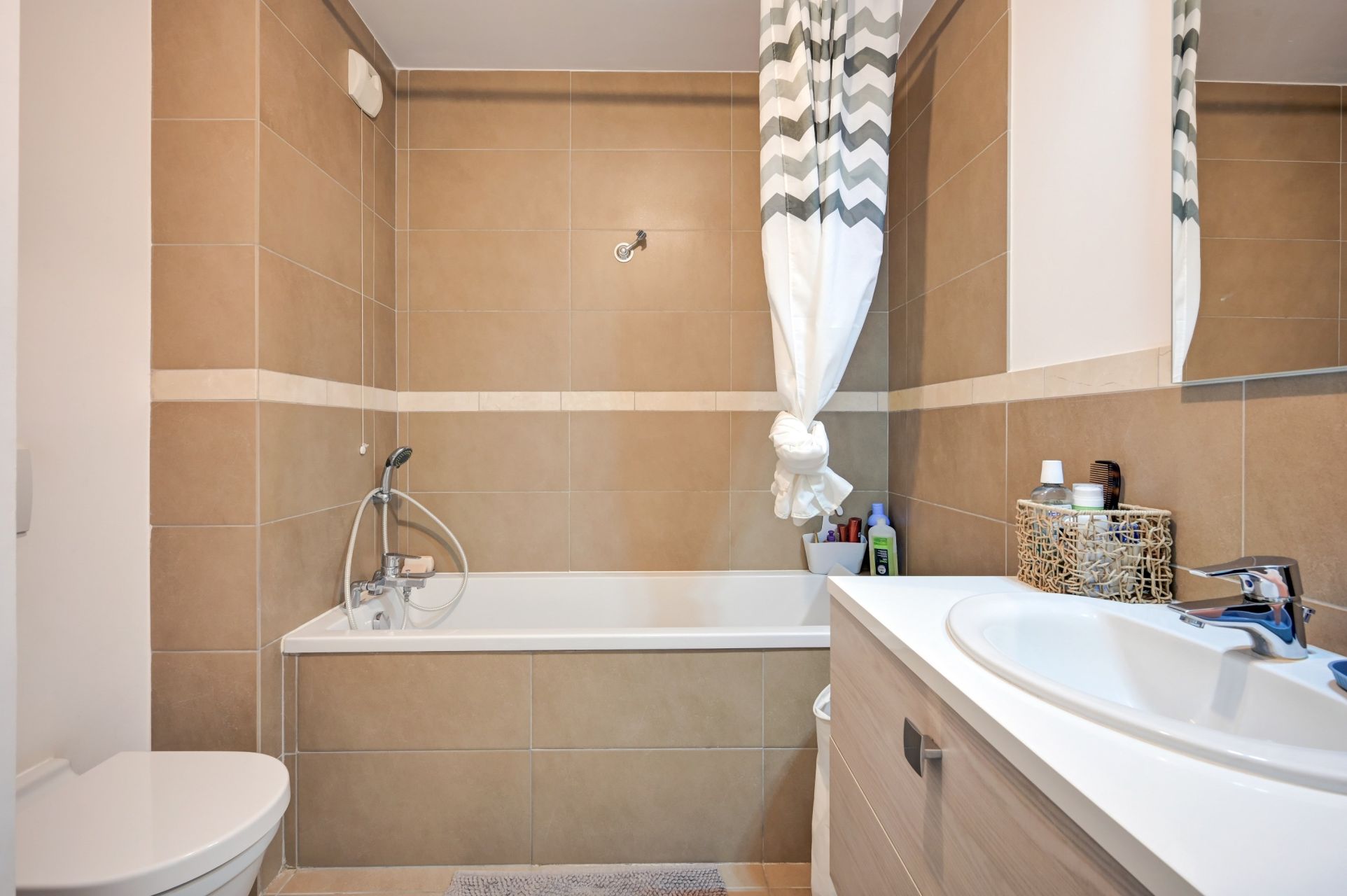 luxury apartment 4 Rooms for sale on AIX EN PROVENCE (13100)