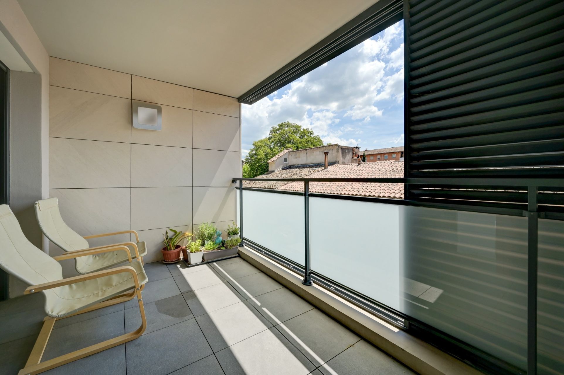 luxury apartment 4 Rooms for sale on AIX EN PROVENCE (13100)