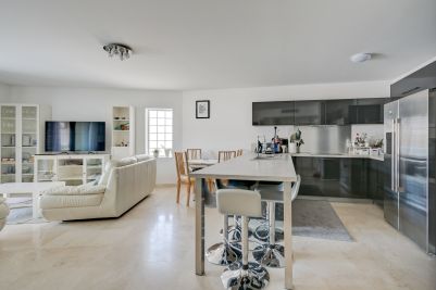 Sale Luxury apartment Aix-en-Provence 4&nbsp;Rooms 93&nbsp;m²