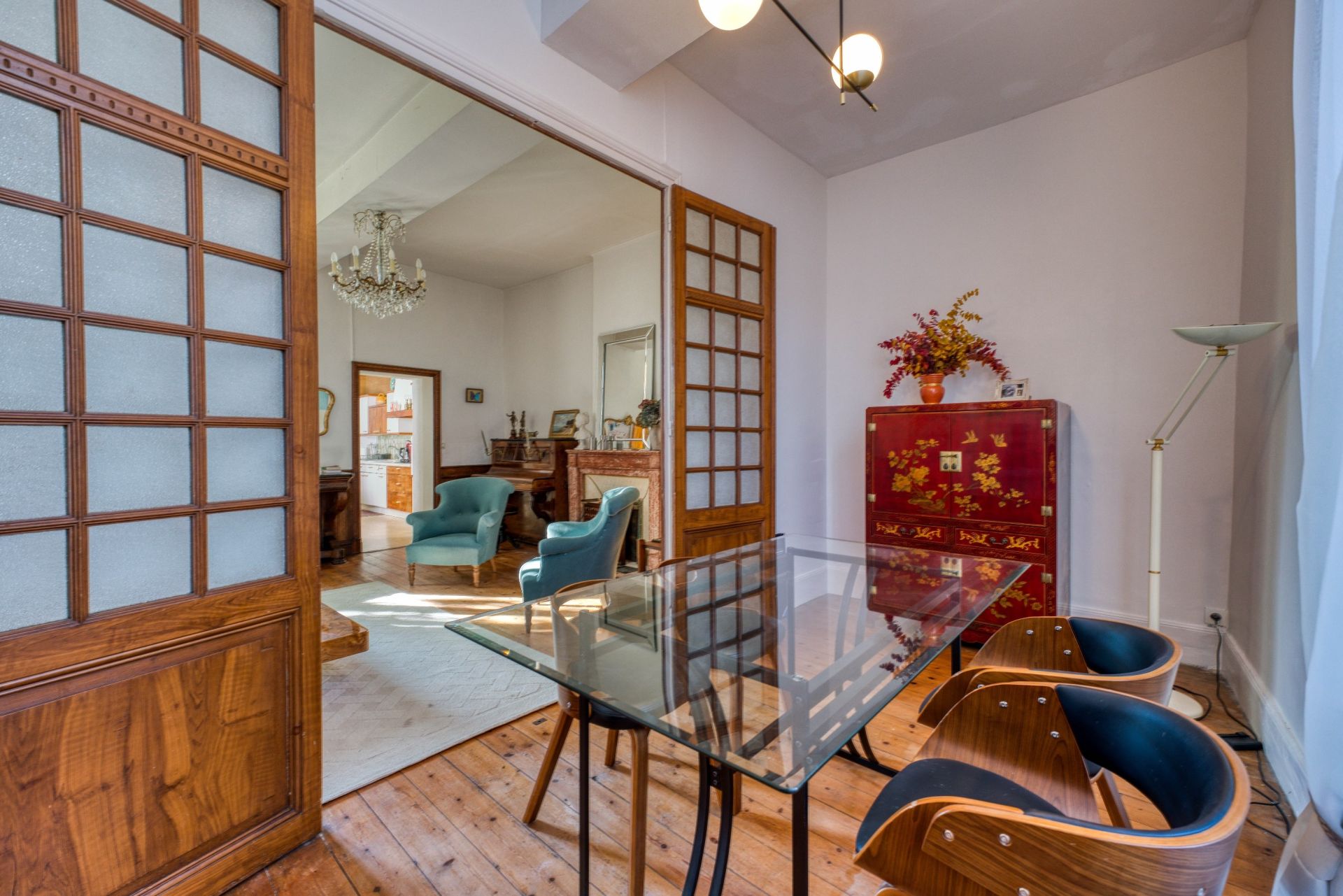 luxury house 8 Rooms for sale on MARENNES (17320)
