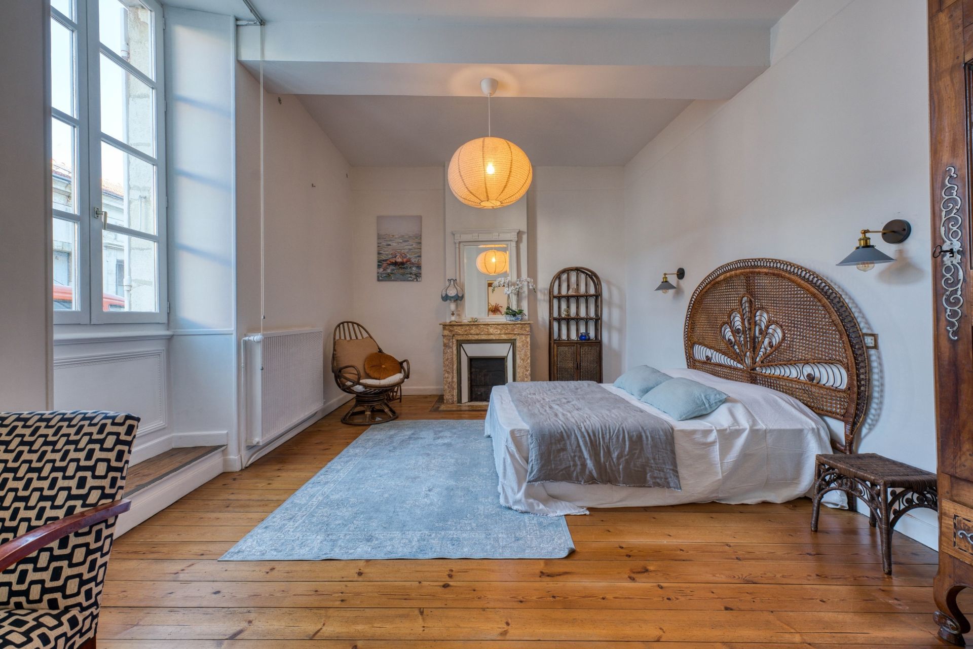 luxury house 8 Rooms for sale on MARENNES (17320)