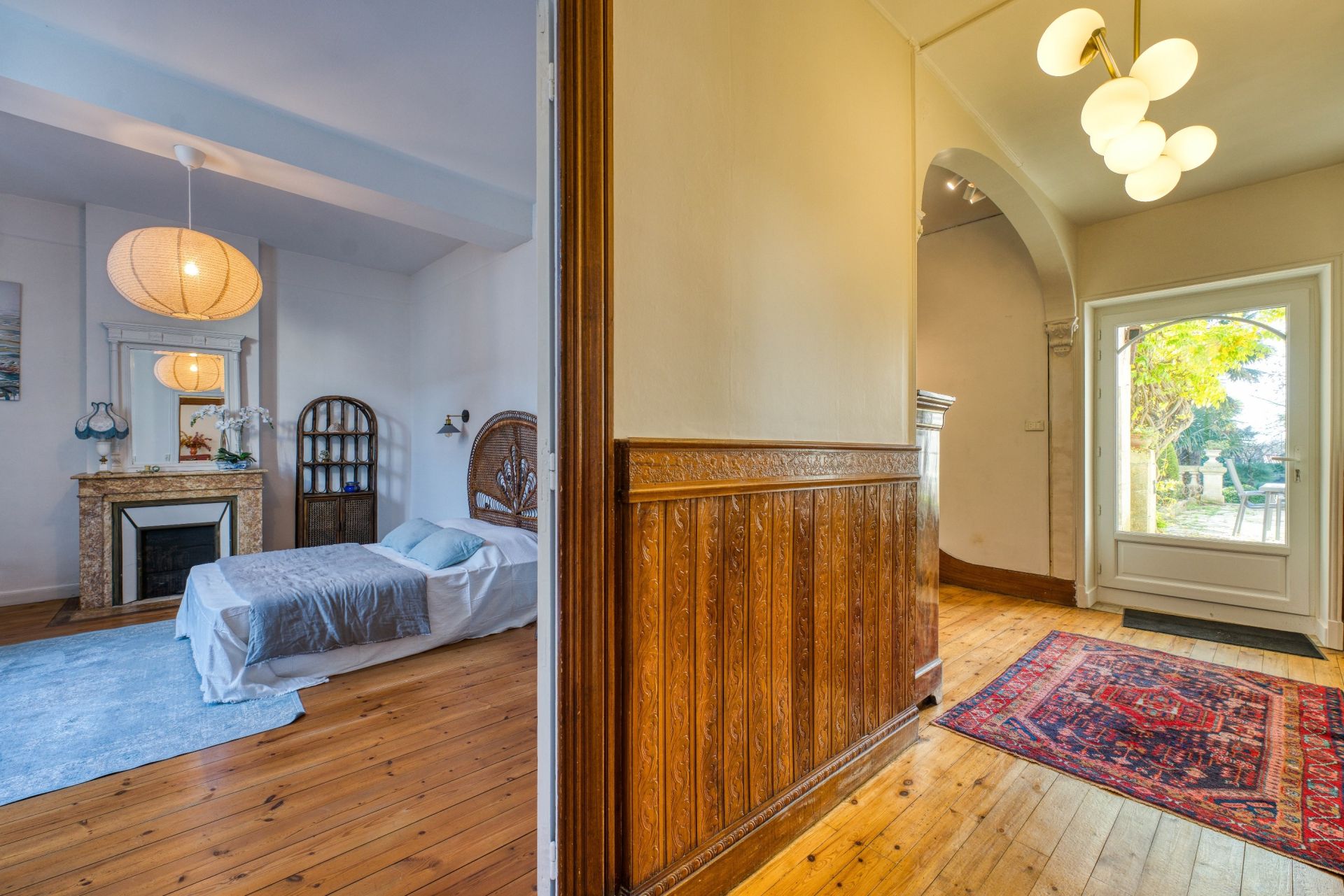 luxury house 8 Rooms for sale on MARENNES (17320)