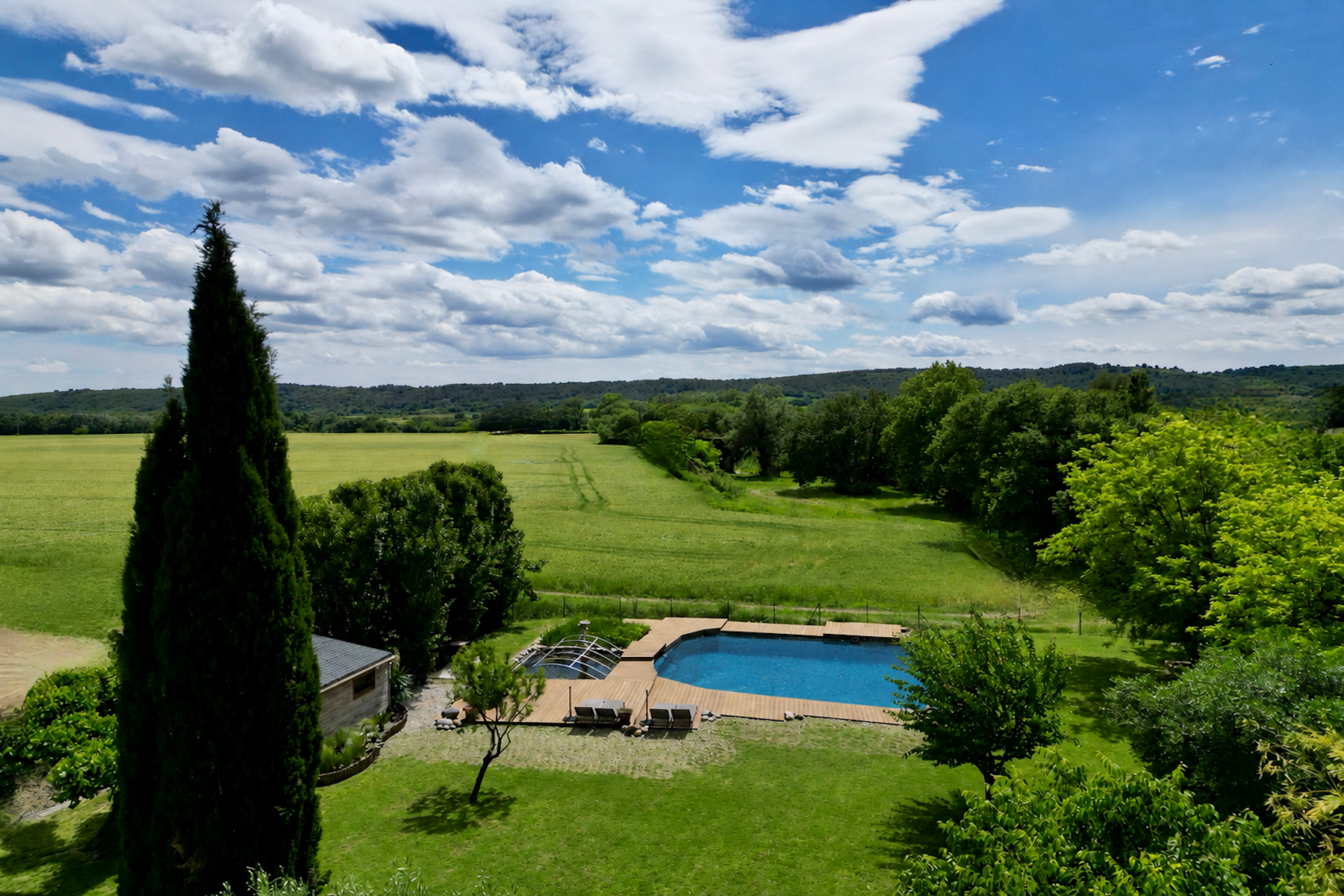 luxury house 5 Rooms for sale on UZES (30700)