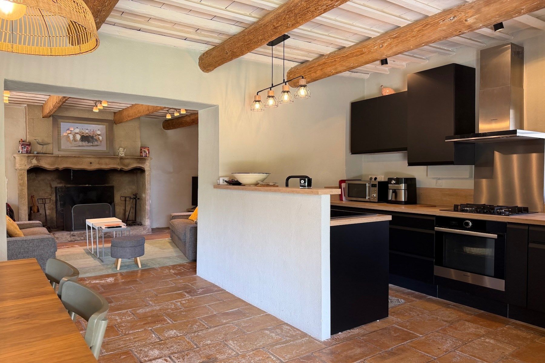 luxury house 5 Rooms for sale on UZES (30700)