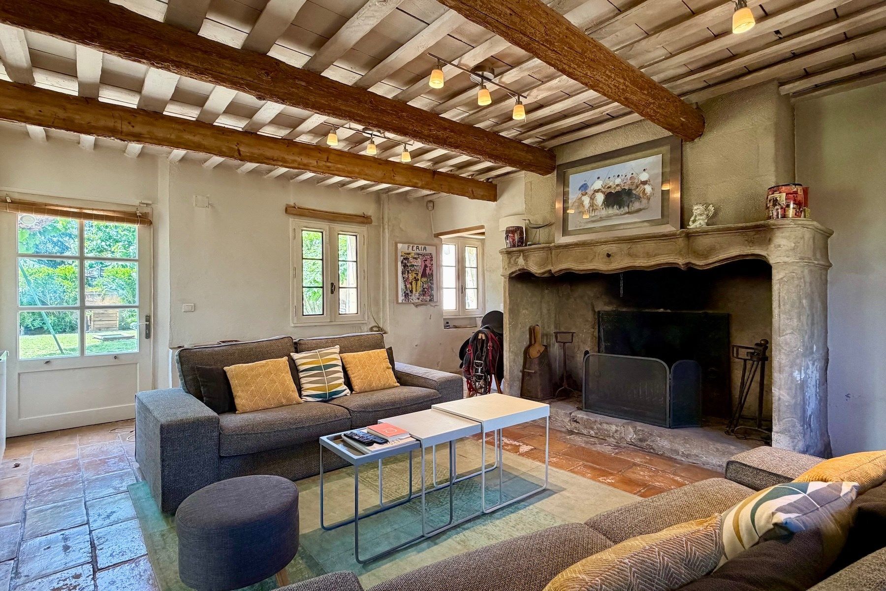 luxury house 5 Rooms for sale on UZES (30700)