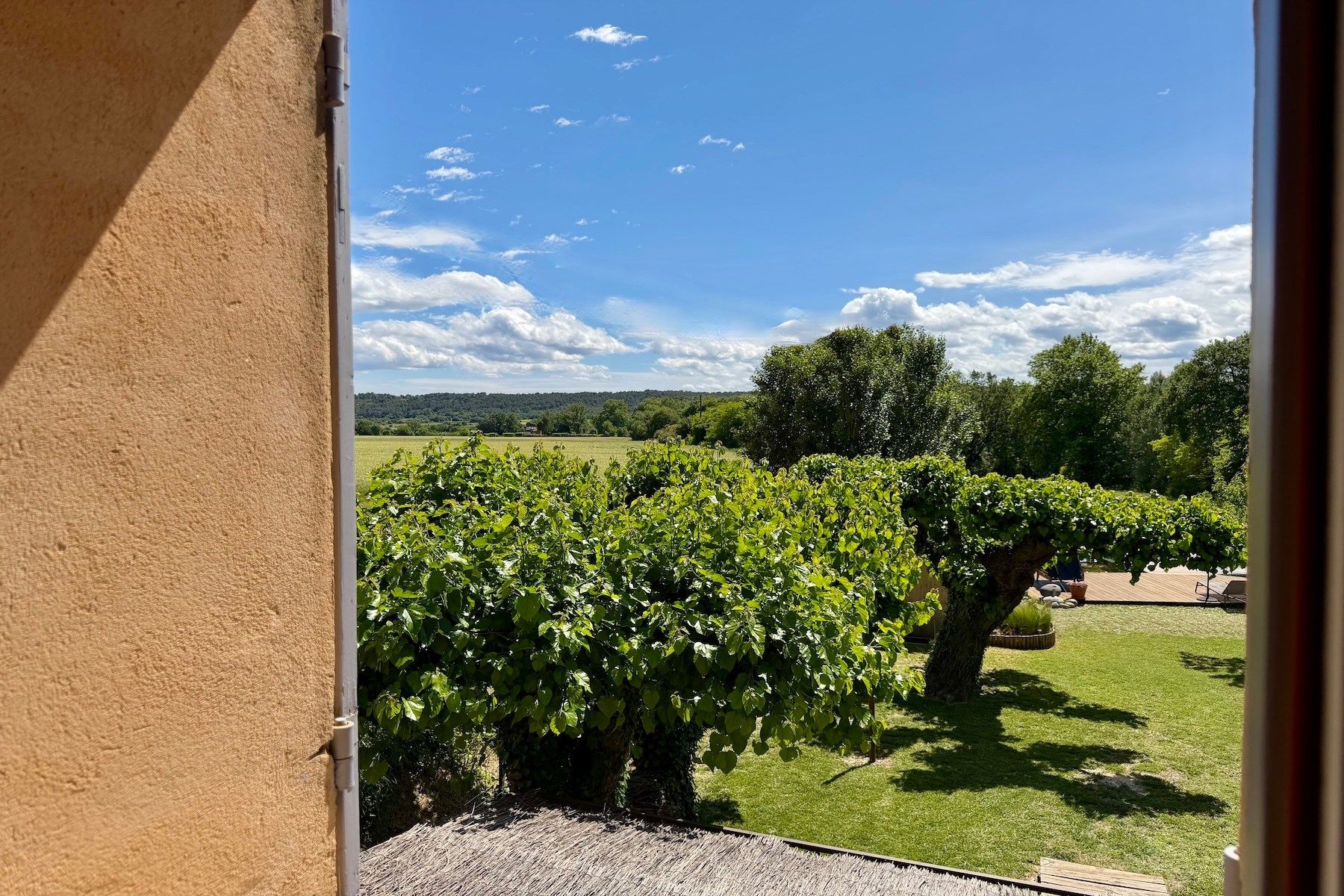 luxury house 5 Rooms for sale on UZES (30700)
