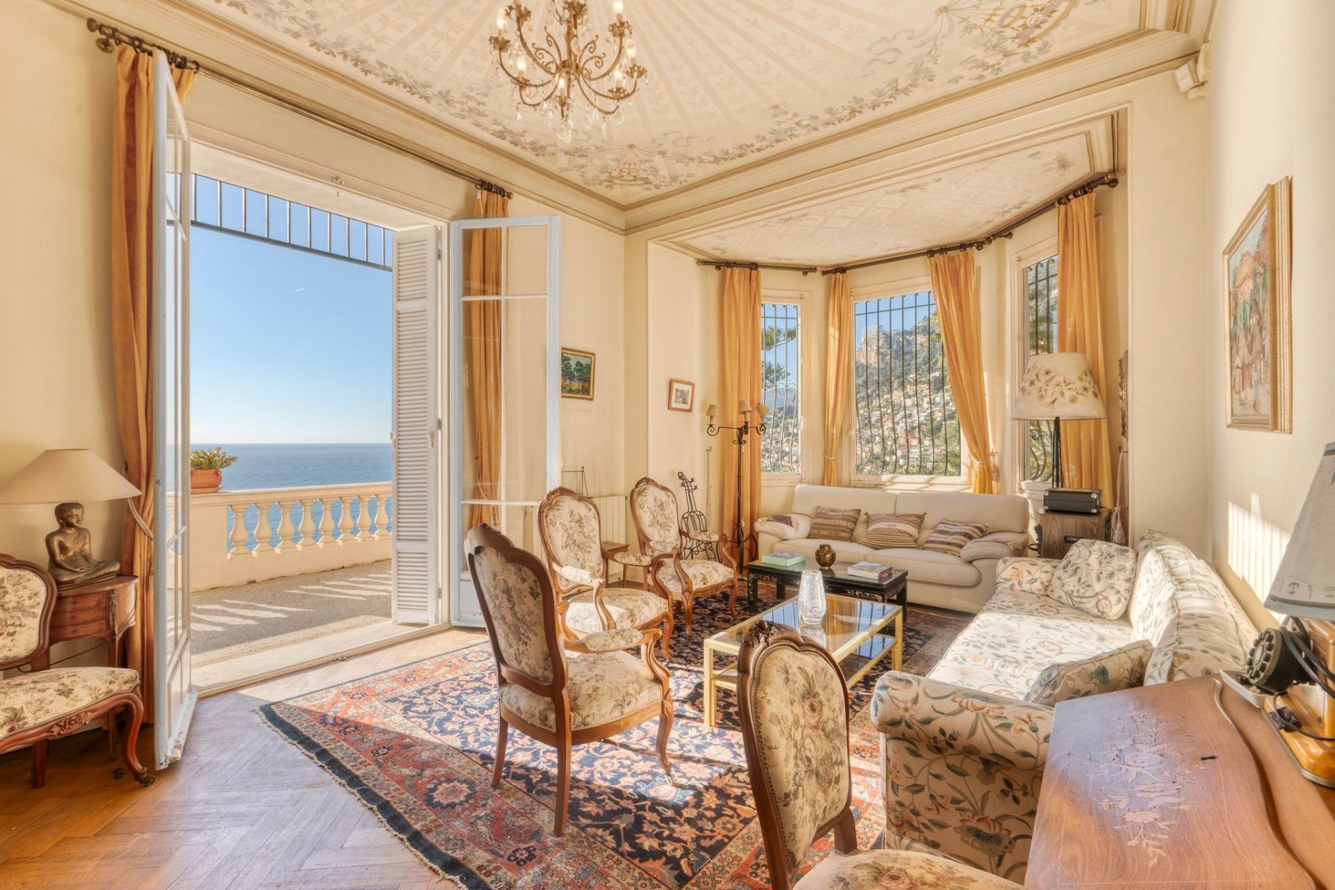maison bourgeoise 12 Pièces en vente sur ROQUEBRUNE CAP MARTIN (06190)