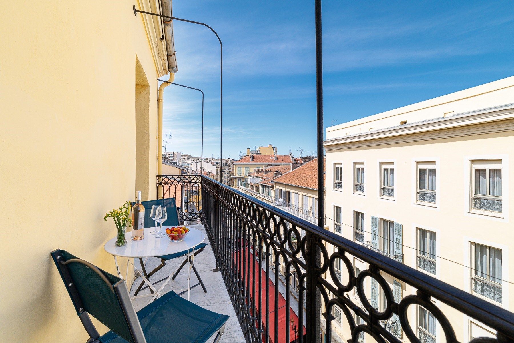 luxury apartment 3 Rooms for sale on NICE (06000)