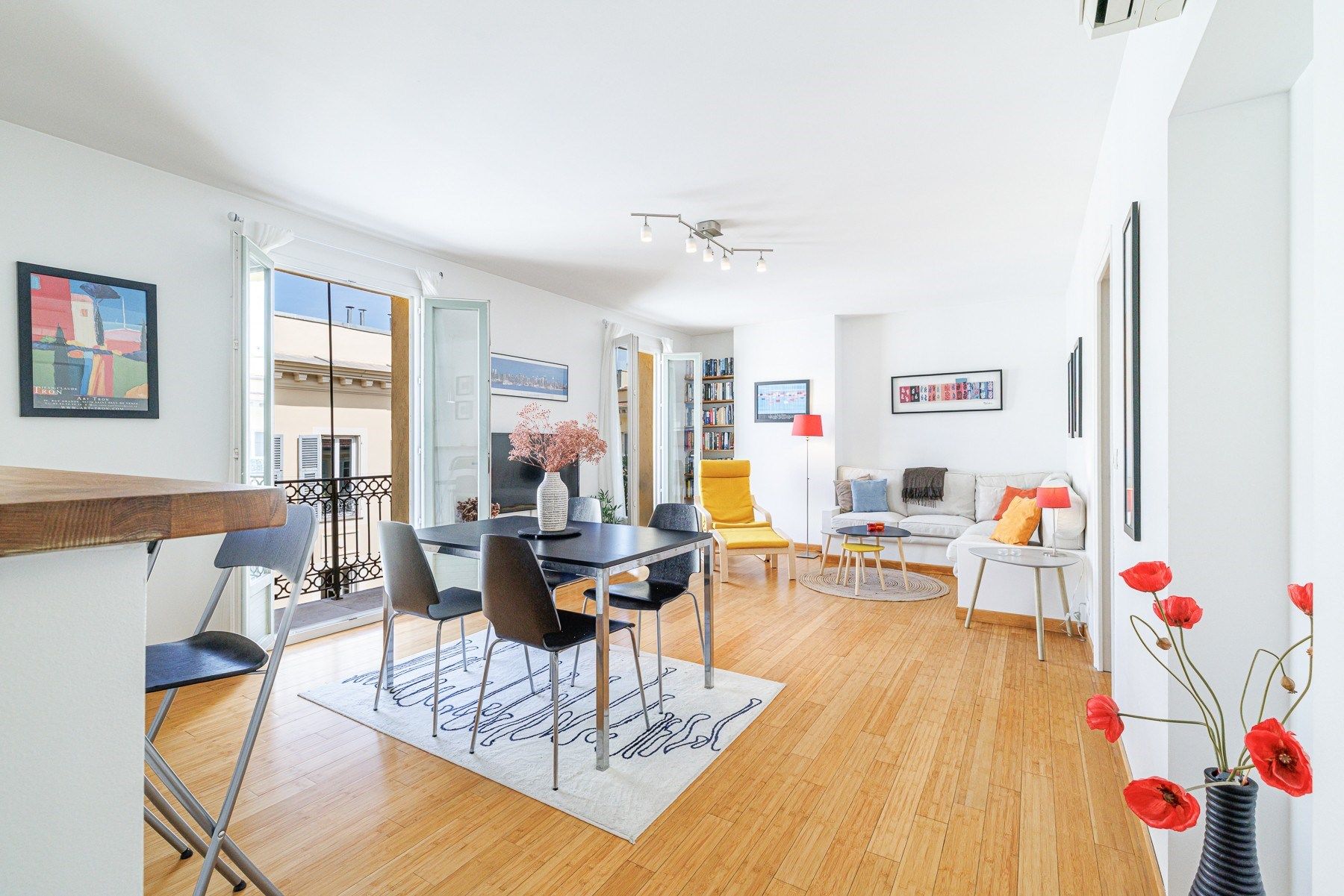 luxury apartment 3 Rooms for sale on NICE (06000)