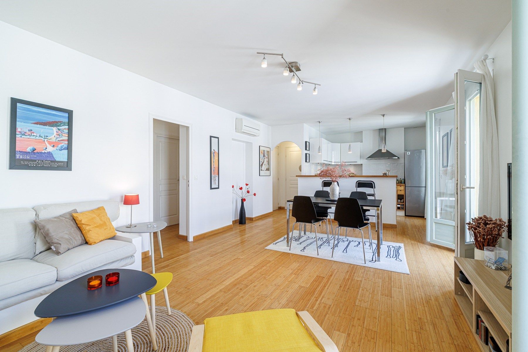 luxury apartment 3 Rooms for sale on NICE (06000)