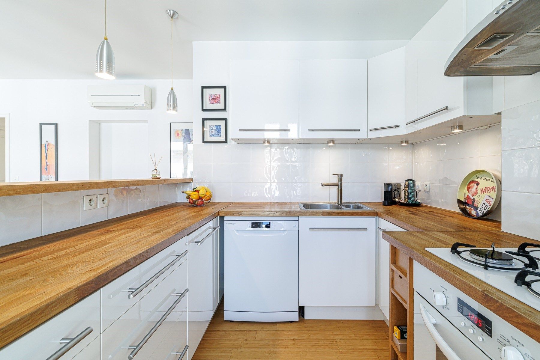 luxury apartment 3 Rooms for sale on NICE (06000)