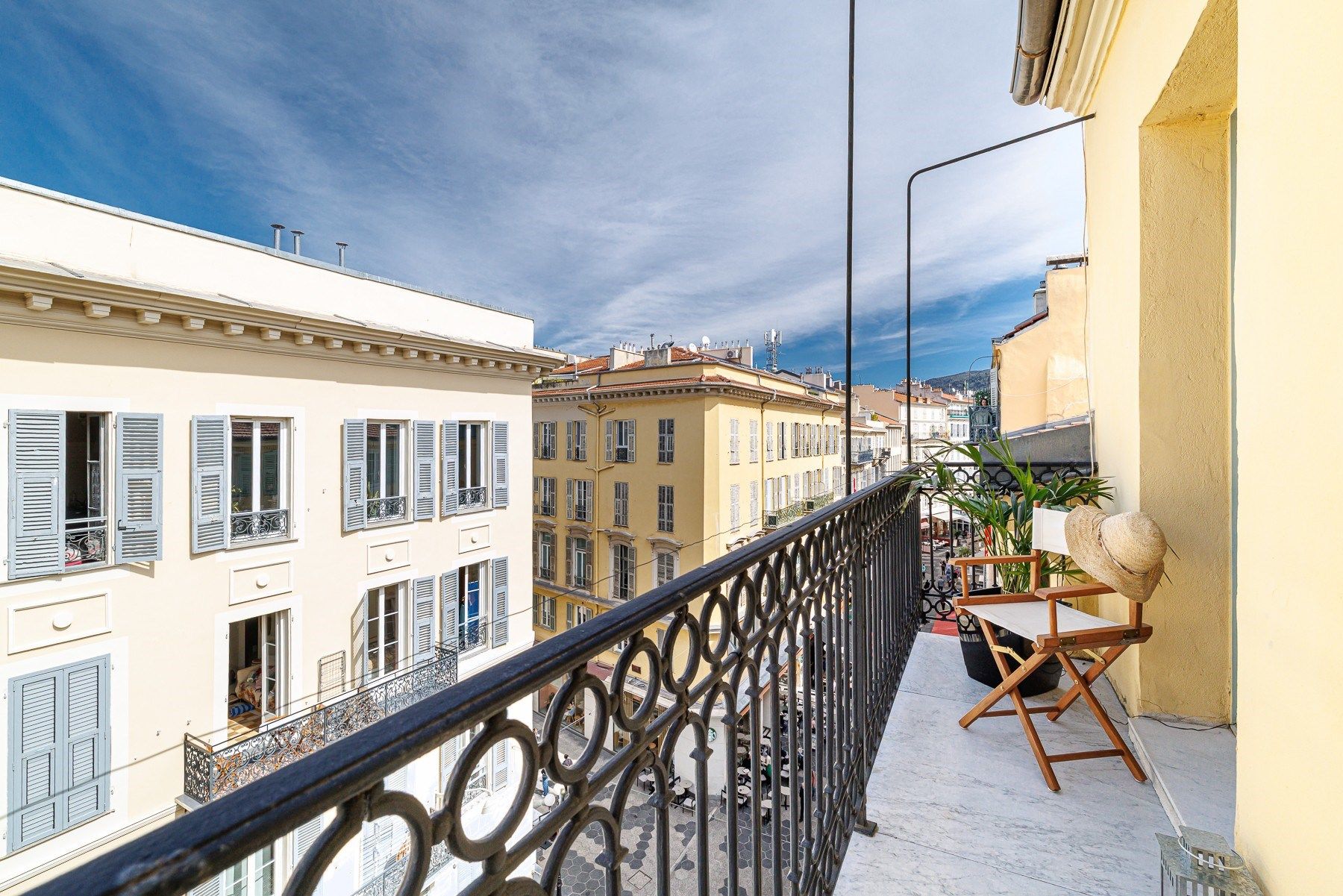 luxury apartment 3 Rooms for sale on NICE (06000)