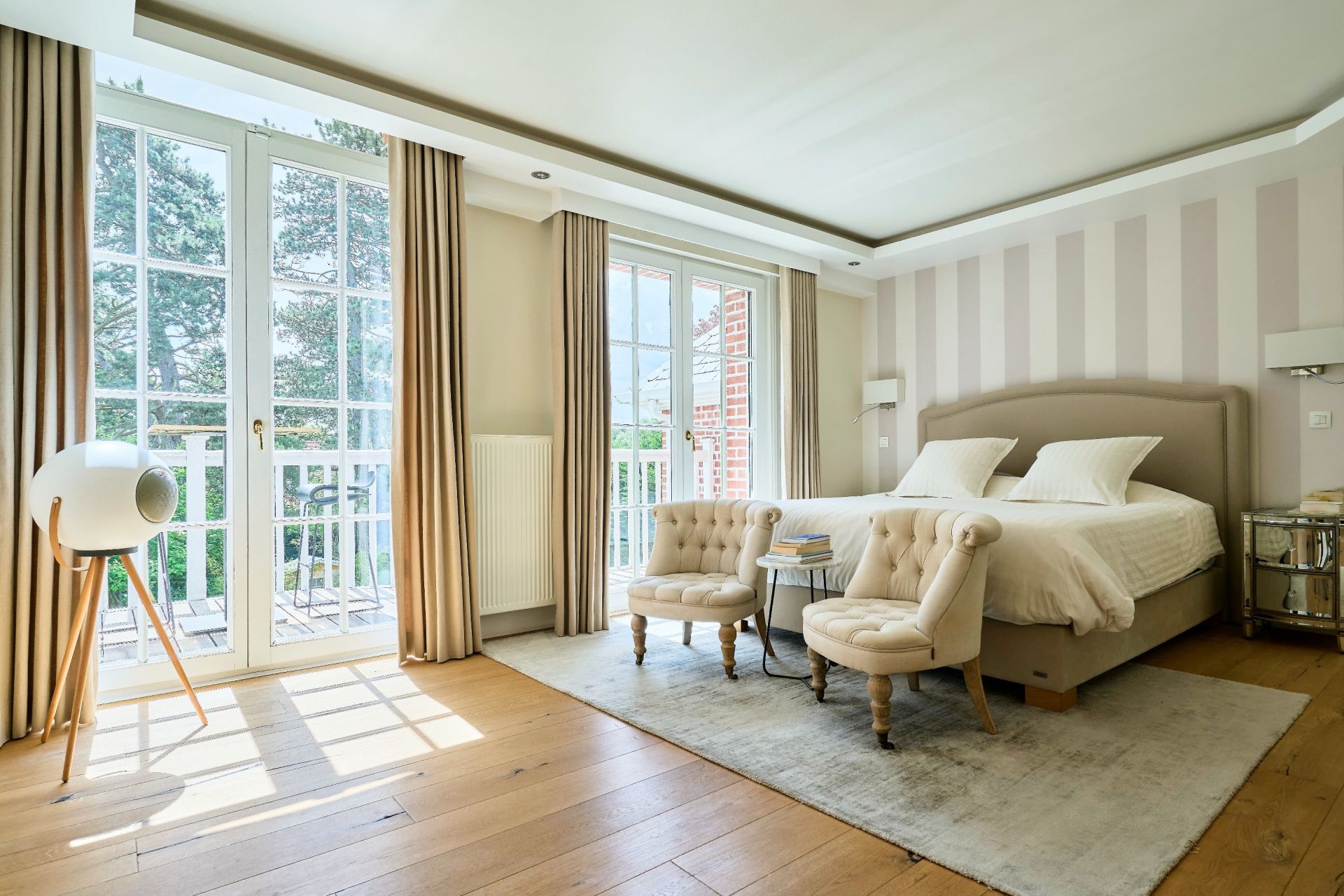 luxury house 8 Rooms for sale on MOUVAUX (59420)