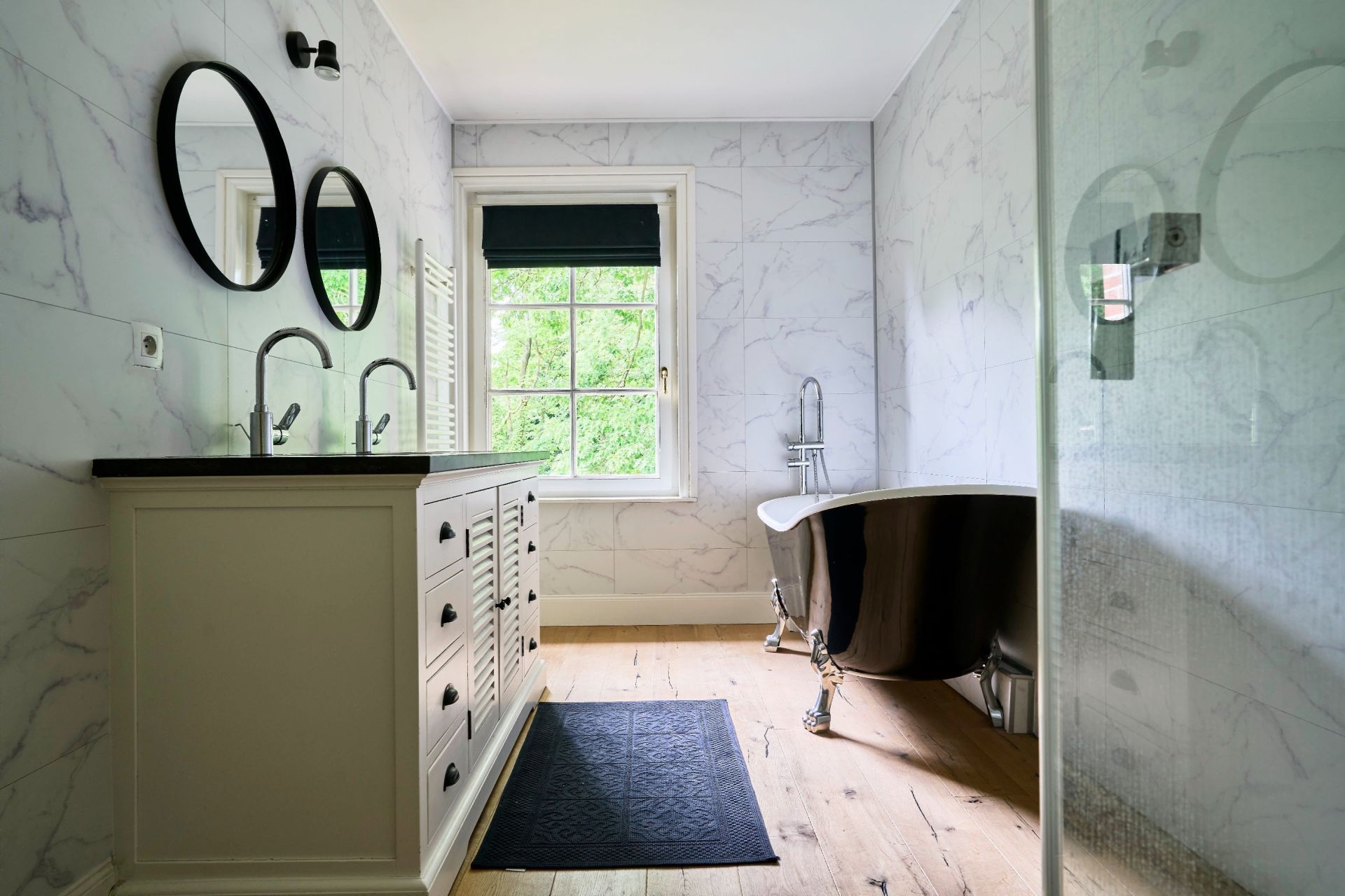 luxury house 8 Rooms for sale on MOUVAUX (59420)