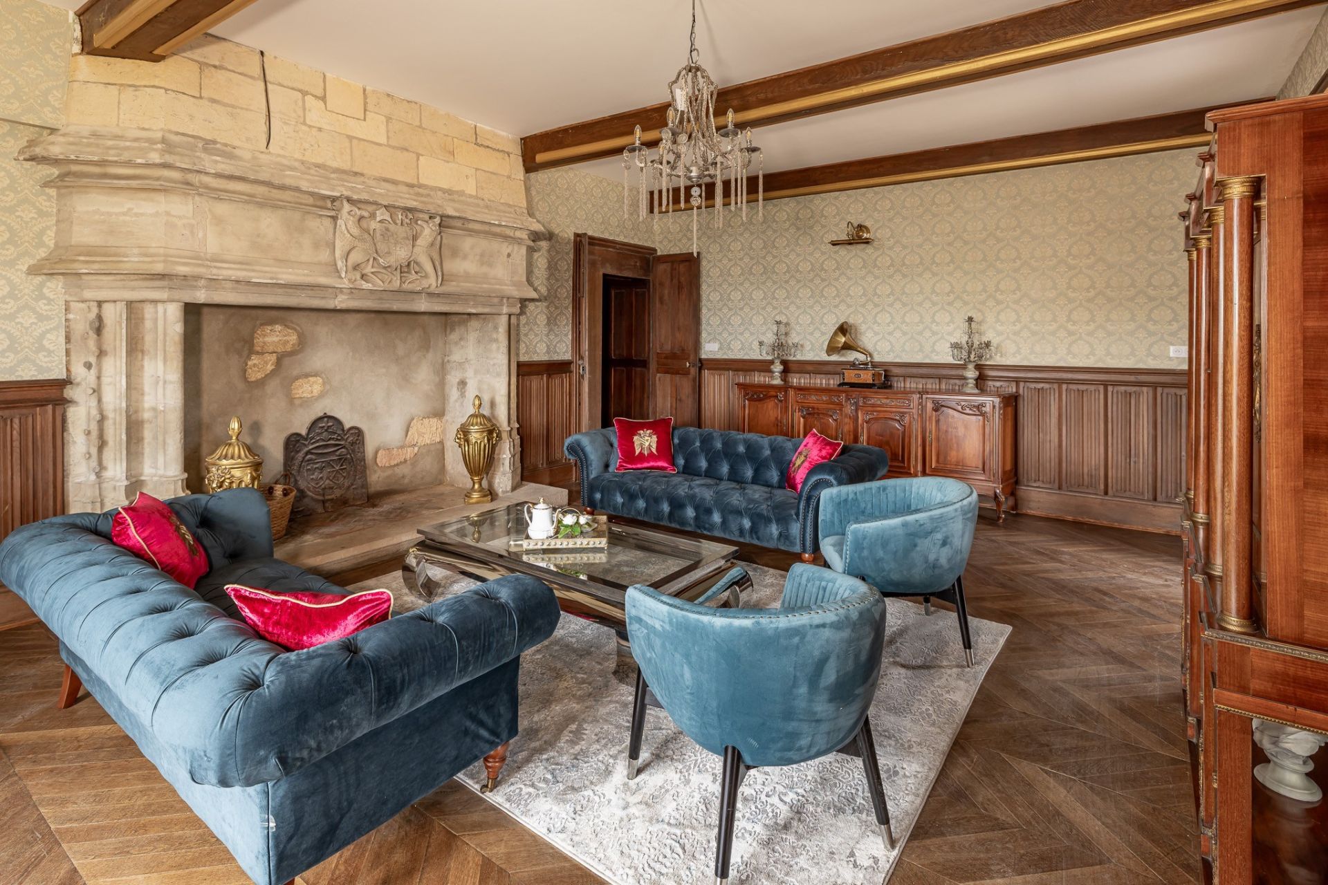 castle 20 Rooms for sale on SARLAT LA CANEDA (24200)