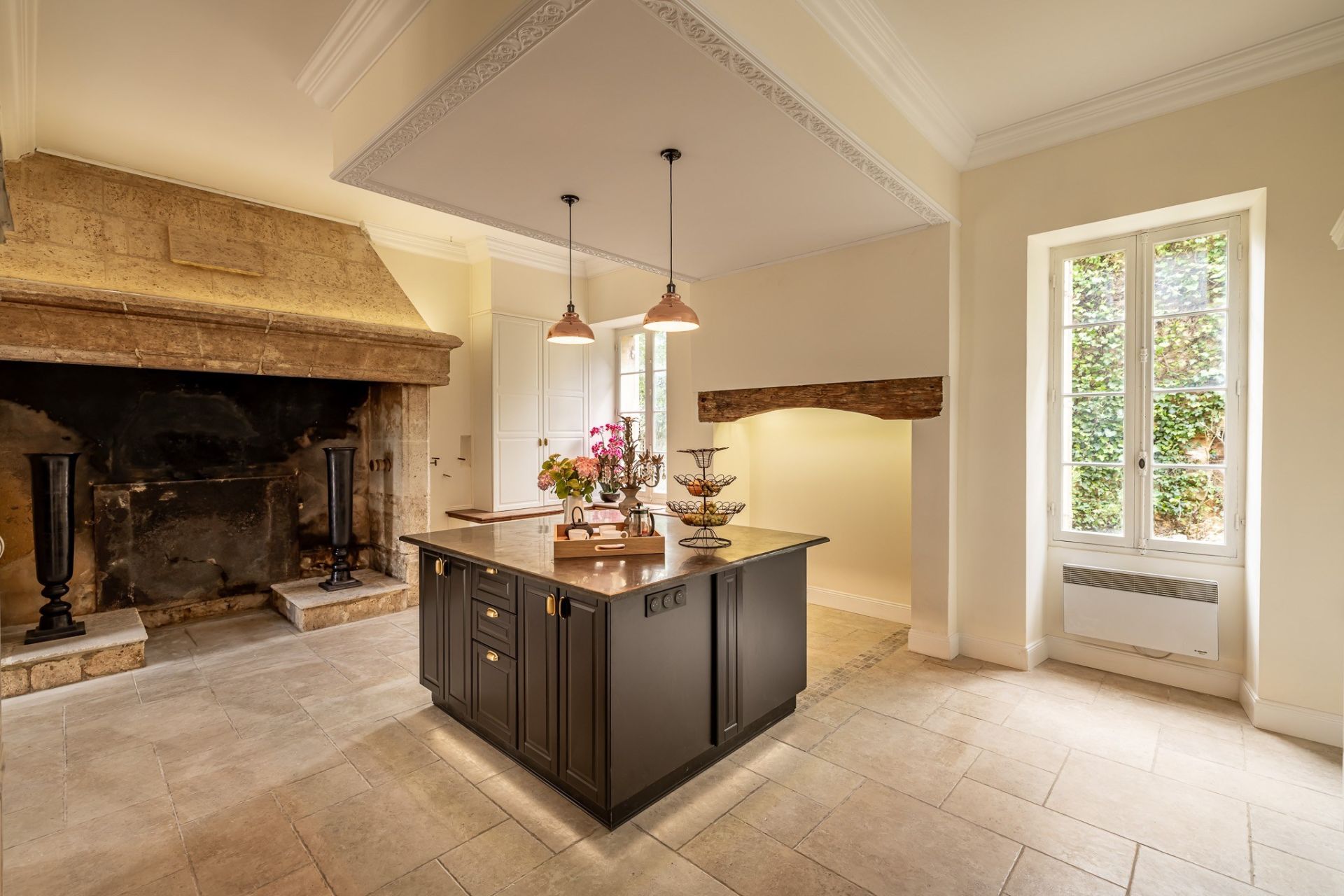 castle 20 Rooms for sale on SARLAT LA CANEDA (24200)