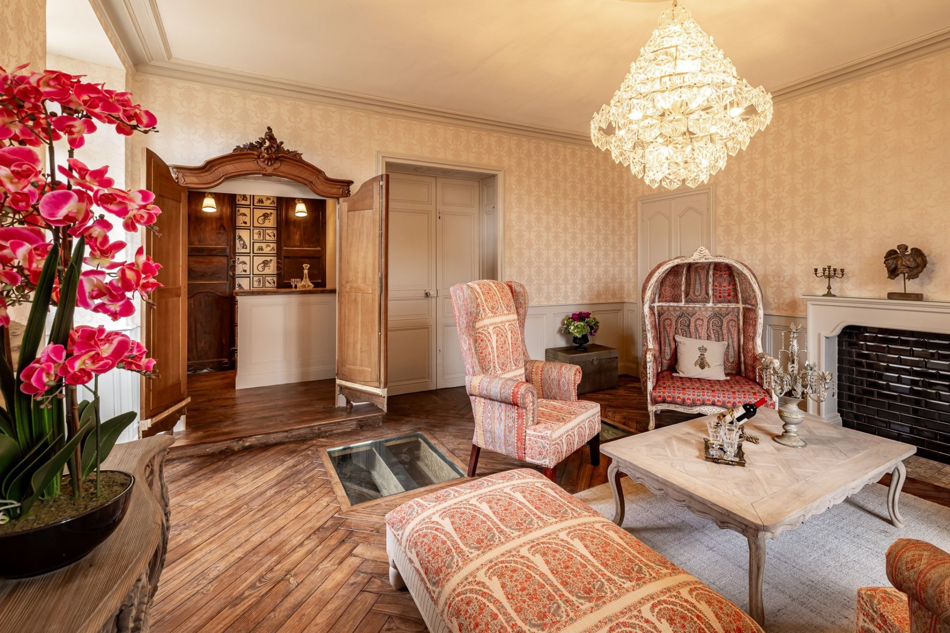 castle 20 Rooms for sale on SARLAT LA CANEDA (24200)