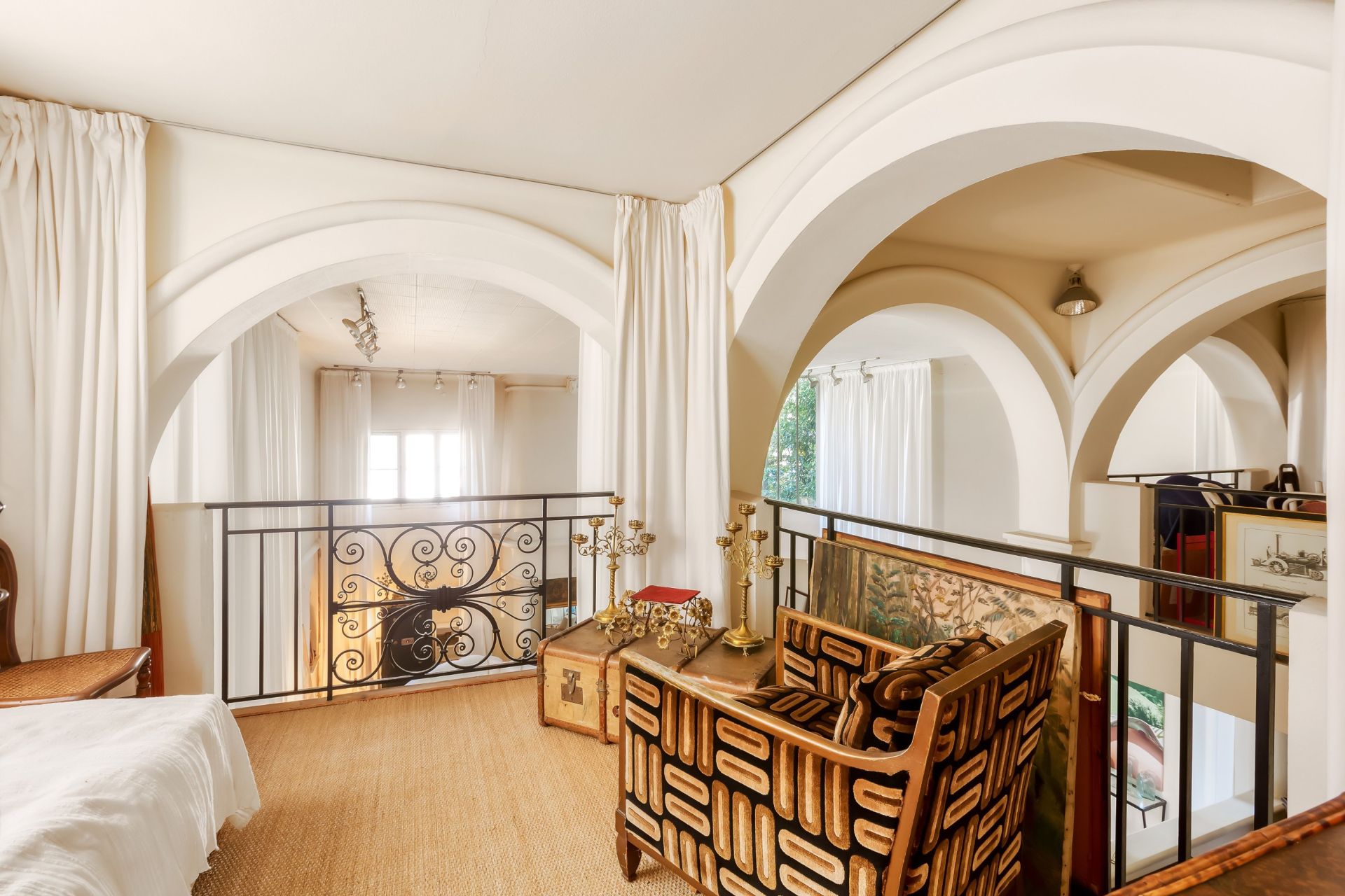 luxury apartment 5 Rooms for sale on NEUILLY SUR SEINE (92200)