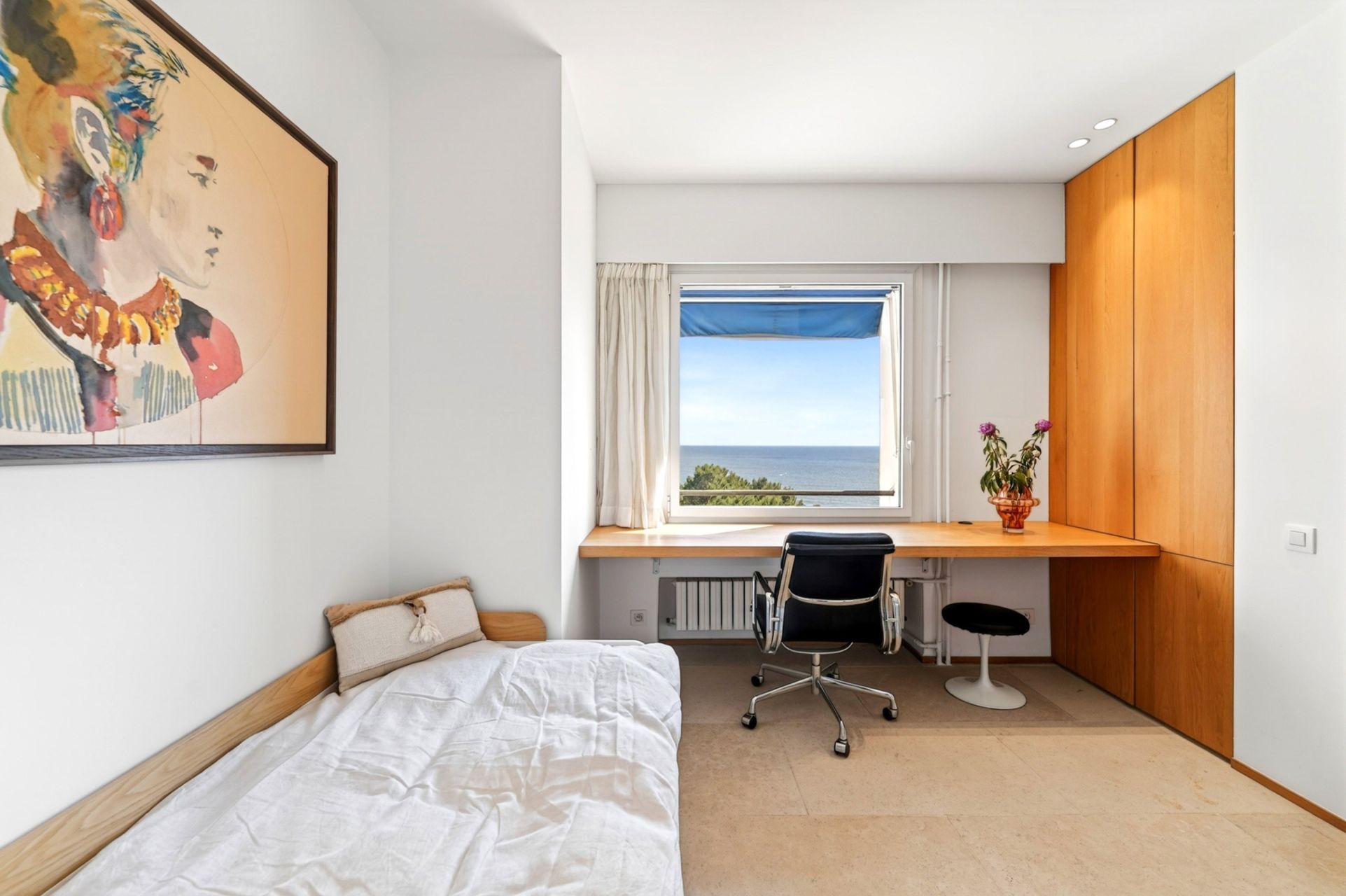luxury apartment 4 Rooms for sale on MARSEILLE (13007)