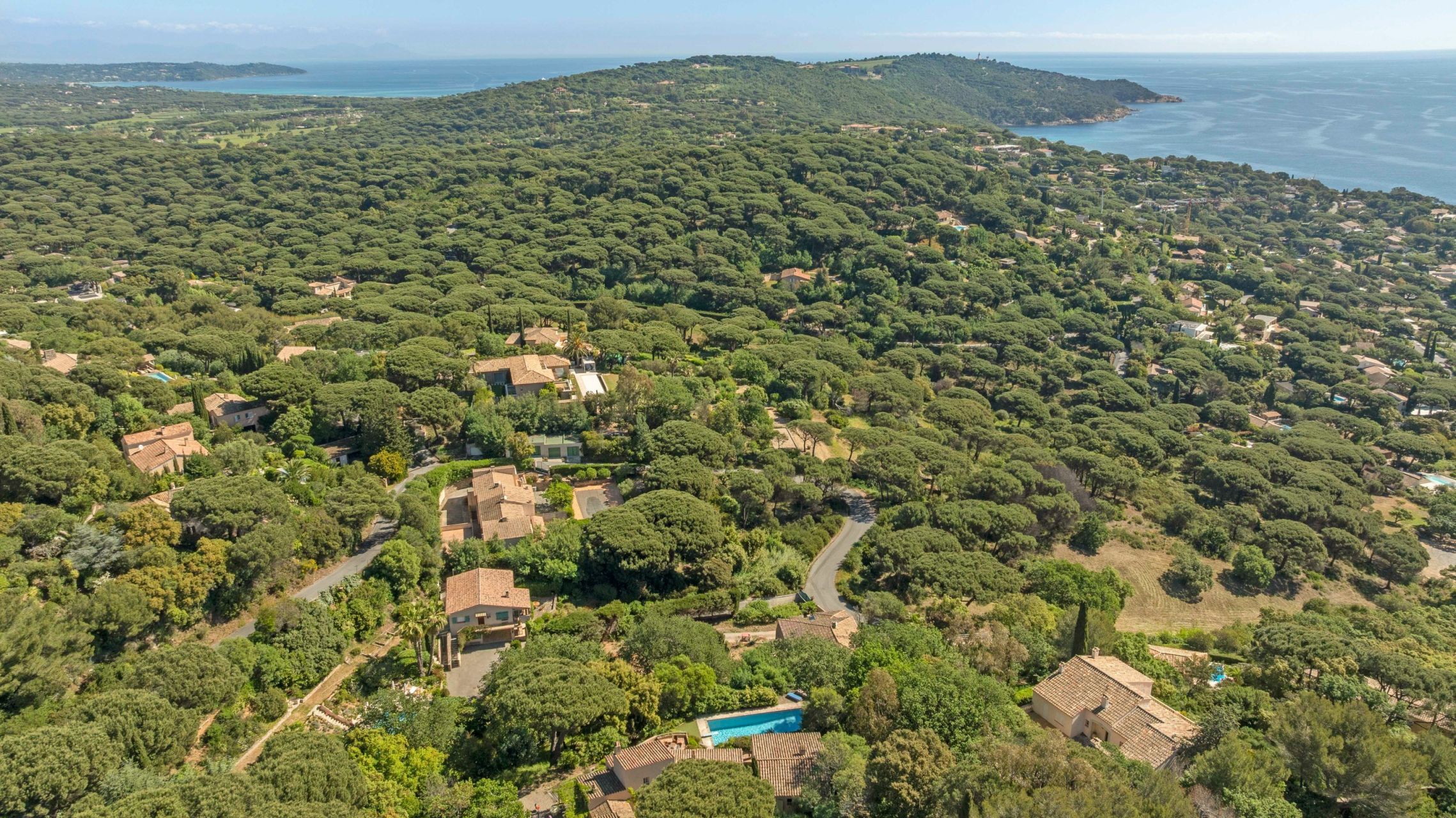 luxury provencale house 10 Rooms for sale on RAMATUELLE (83350)