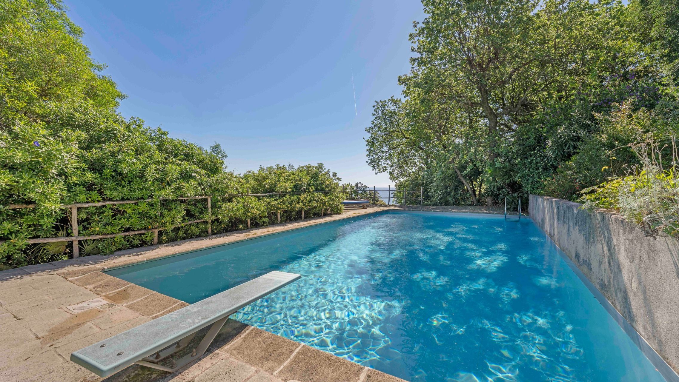 luxury provencale house 10 Rooms for sale on RAMATUELLE (83350)