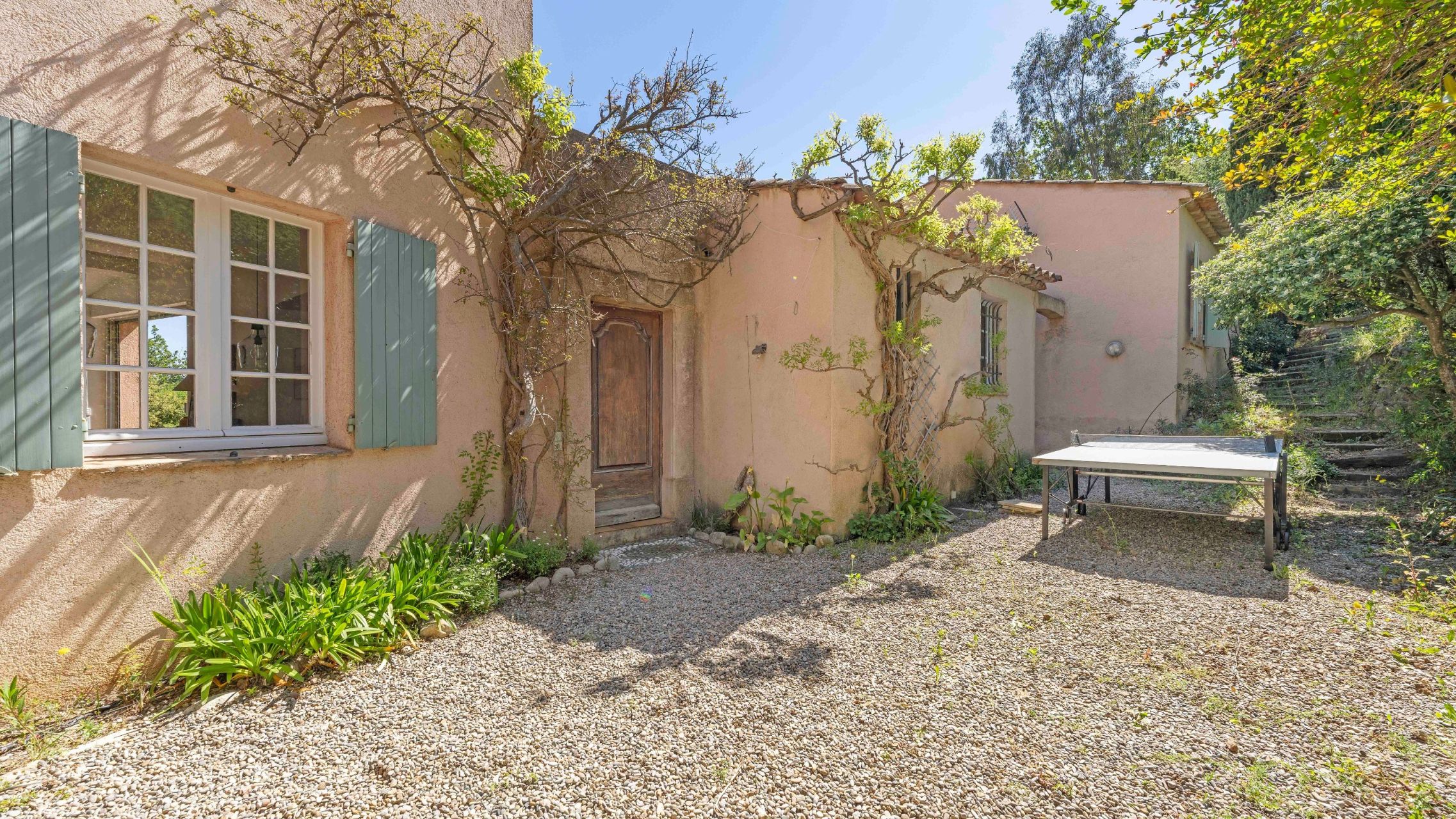 luxury provencale house 10 Rooms for sale on RAMATUELLE (83350)