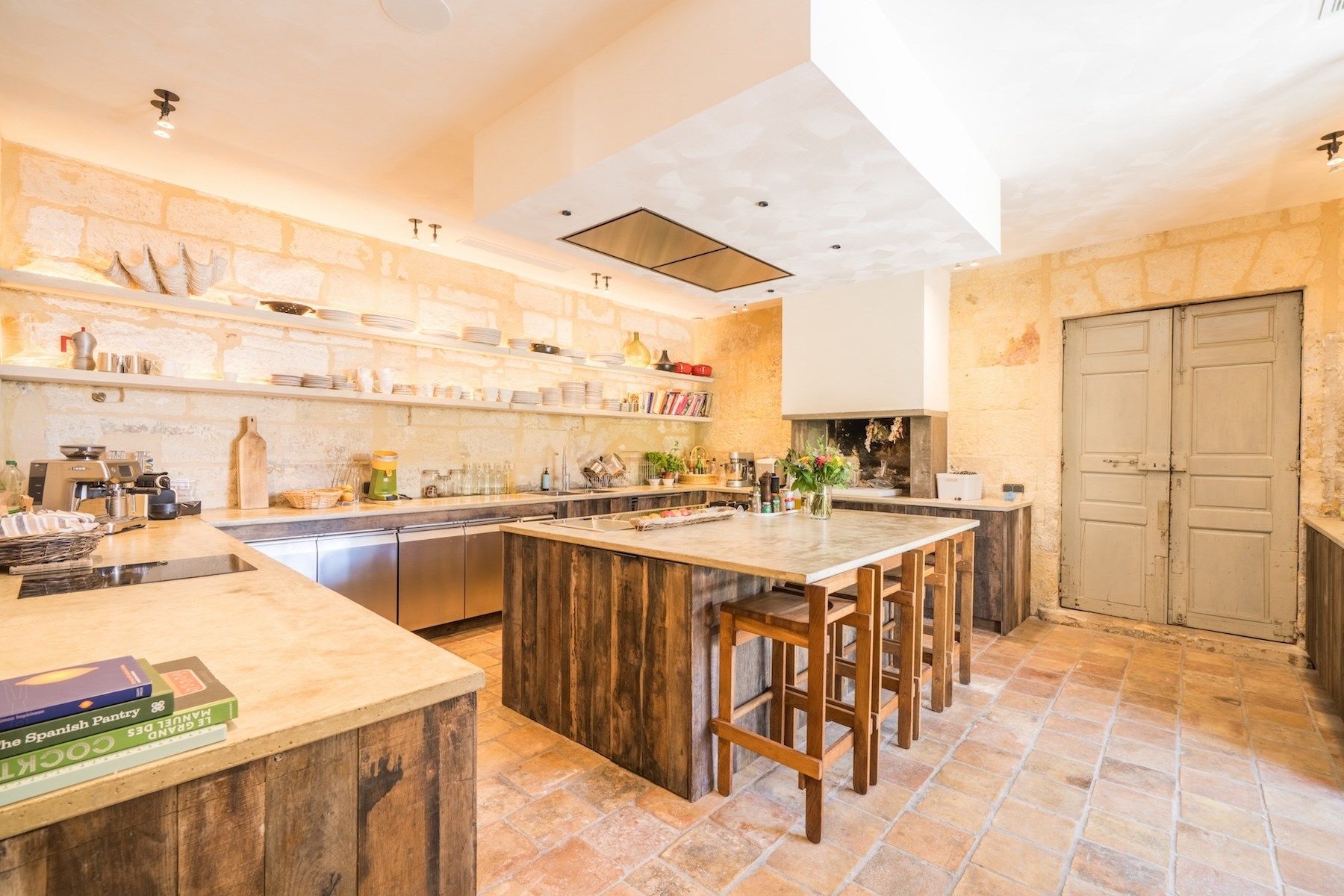 château 22 Pièces en vente sur UZES (30700)